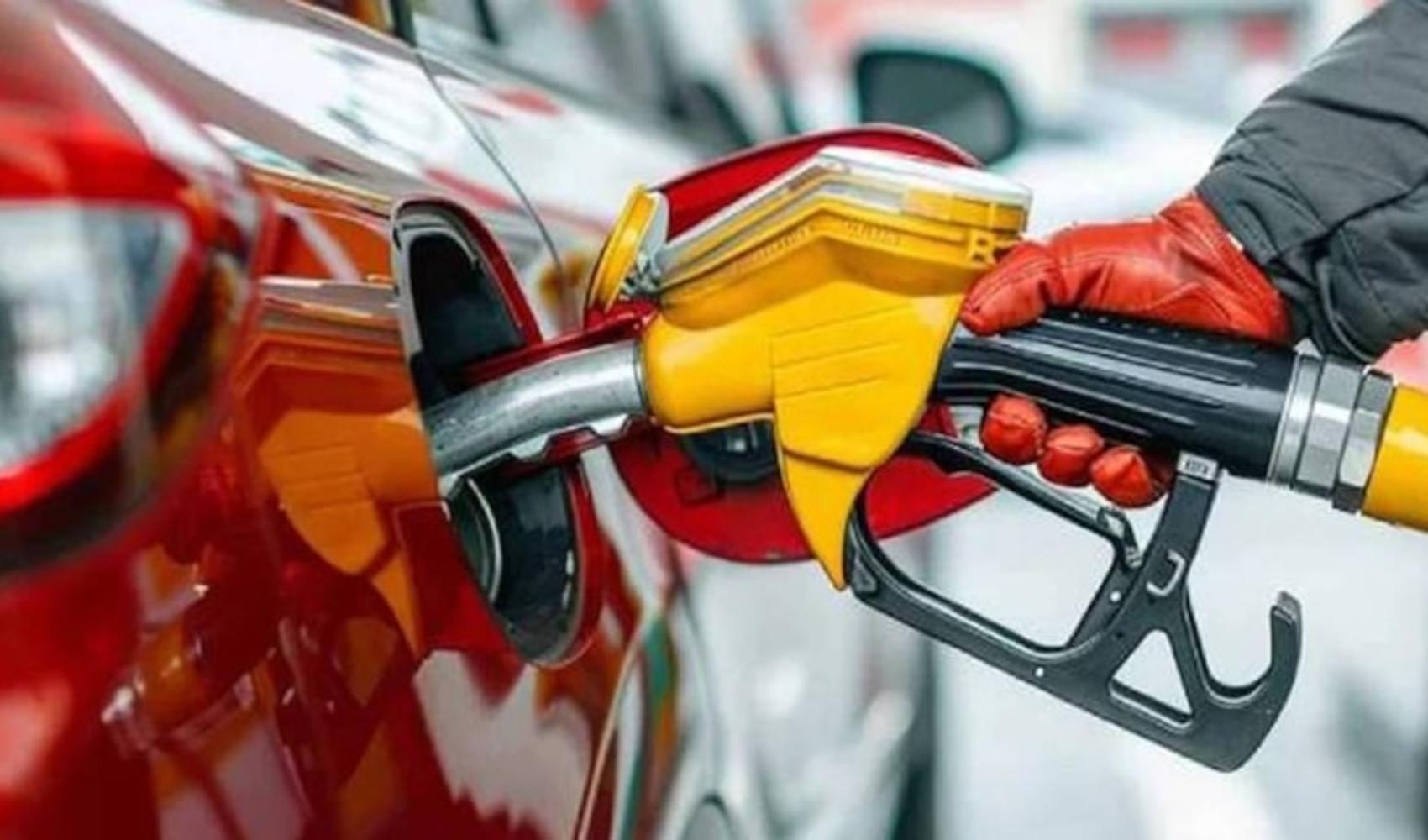 Araç sahipleri dikkat: Benzine indirim için tarih verildi