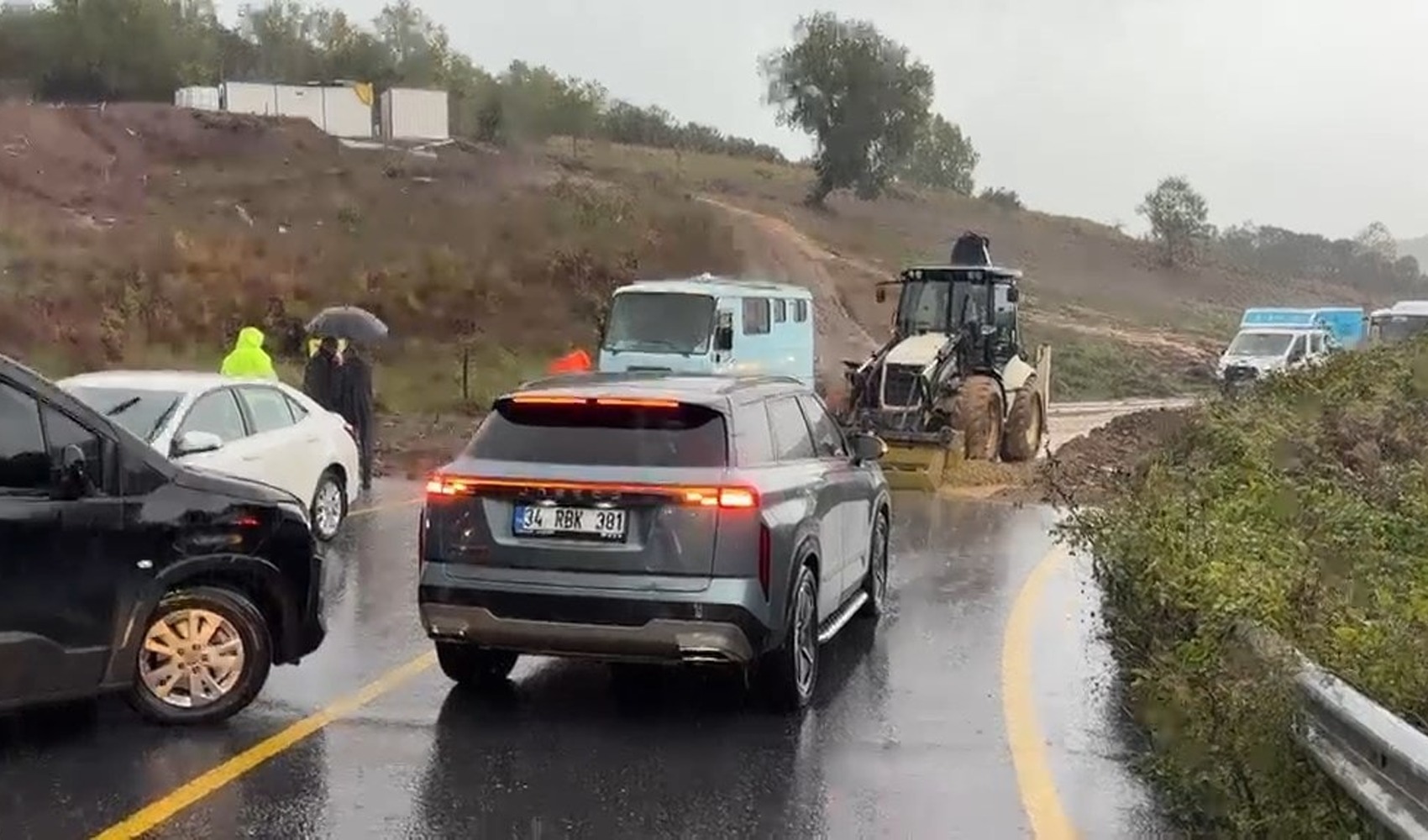 Glissements de terrain en deux points à Istanbul après des pluies intenses