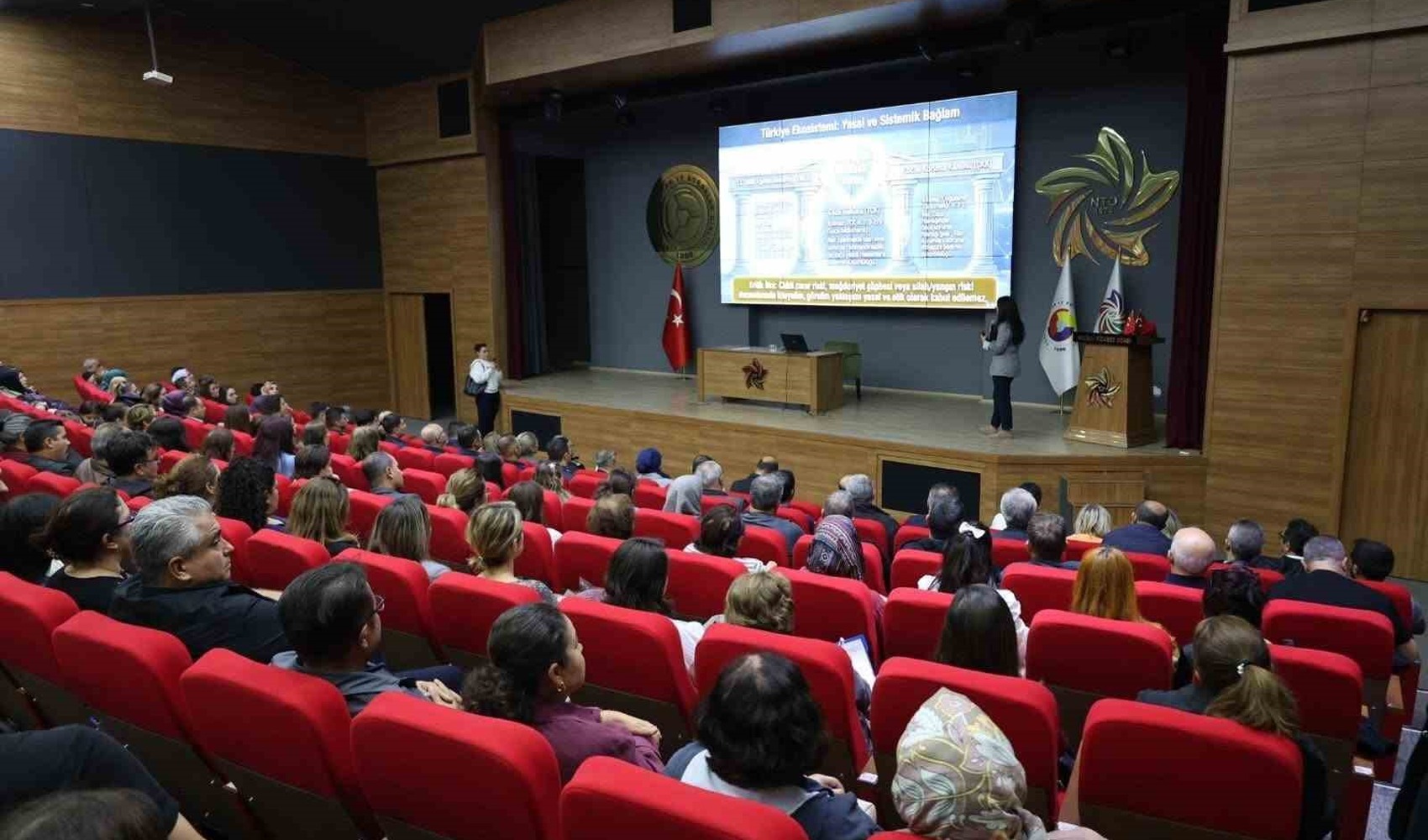 Nazilli’de öğretmen ve okul idarecilerine okul güvenliği eğitimi verildi