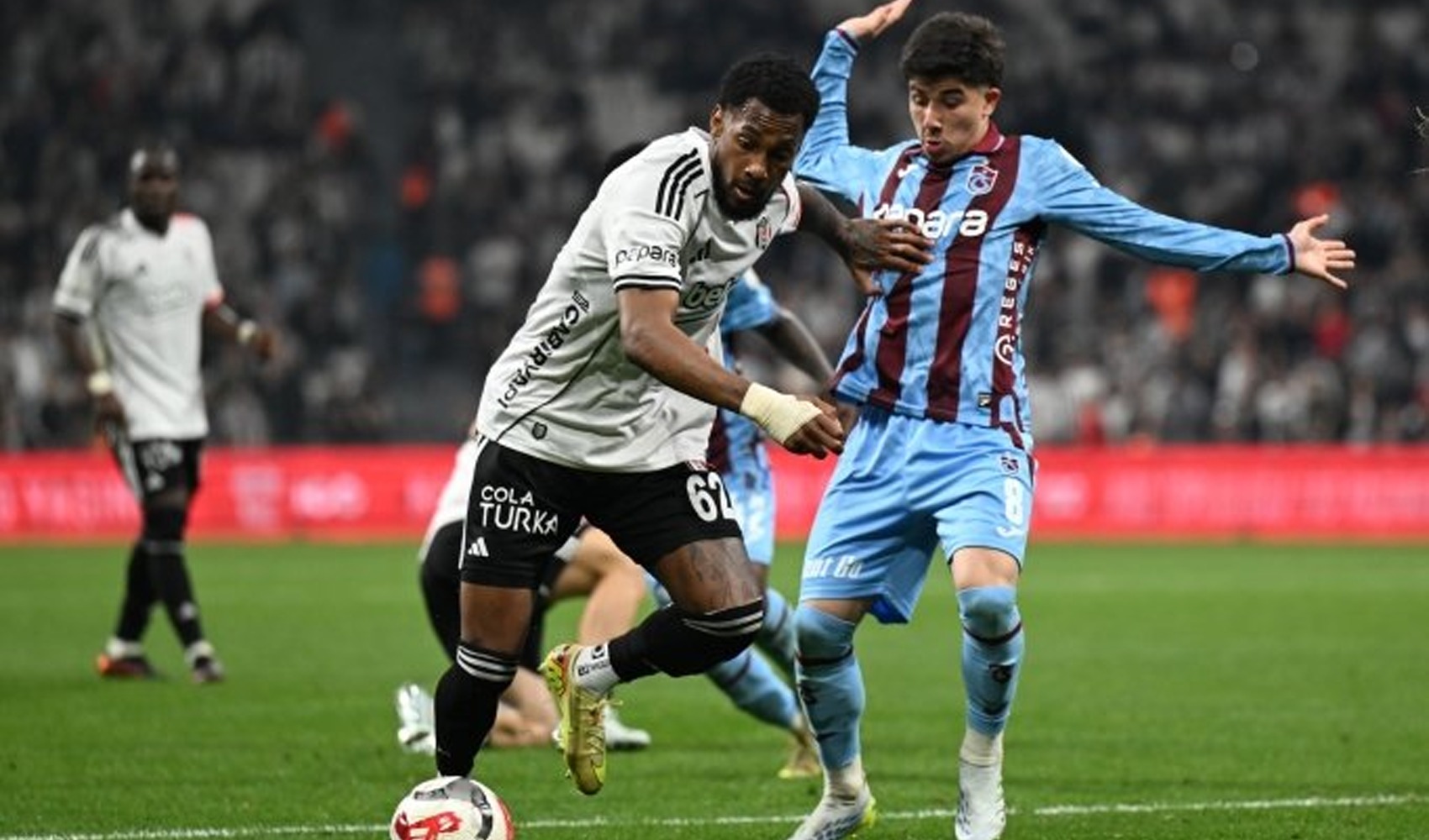 Trabzonspor-Beşiktaş derbisinde maç saati belli oldu: Bordo-mavililerin ilk 11'i açıklandı