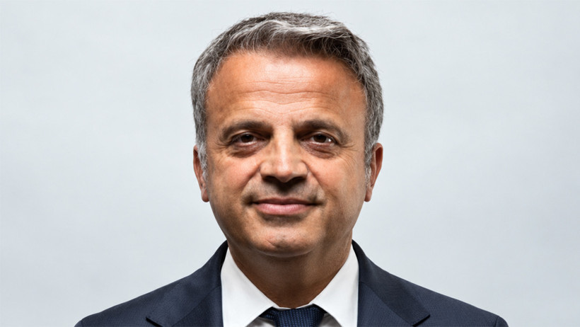 Ritratto di Ahmet Şahin.
