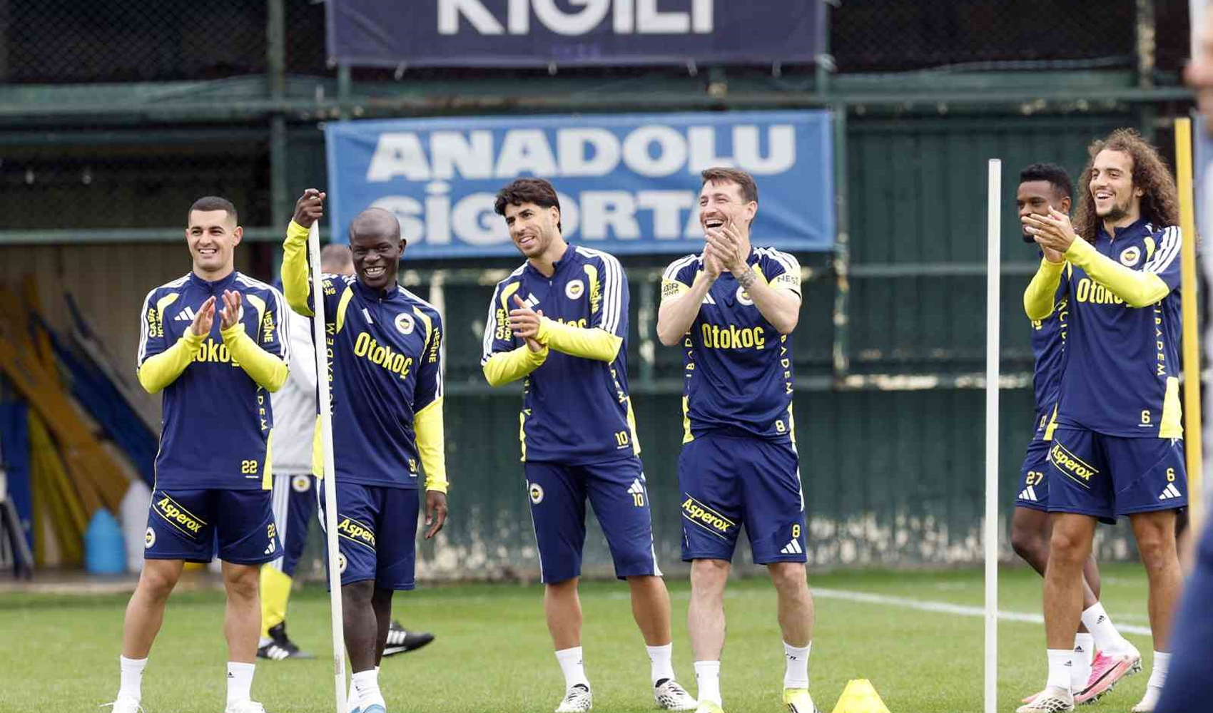 Fenerbahçe, Çaykur Rizespor maçı hazırlıklarını Can Bartu Tesisleri’nde sürdürdü