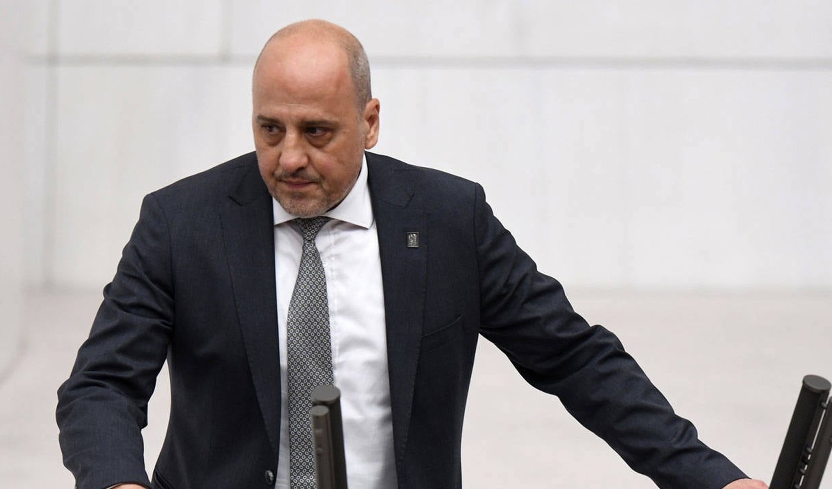 TİP milletvekili Ahmet Şık’tan ‘fon vurgunu’ soruşturmasına ilişkin yeni iddialar: AKP içinden kulis bilgileri paylaştı