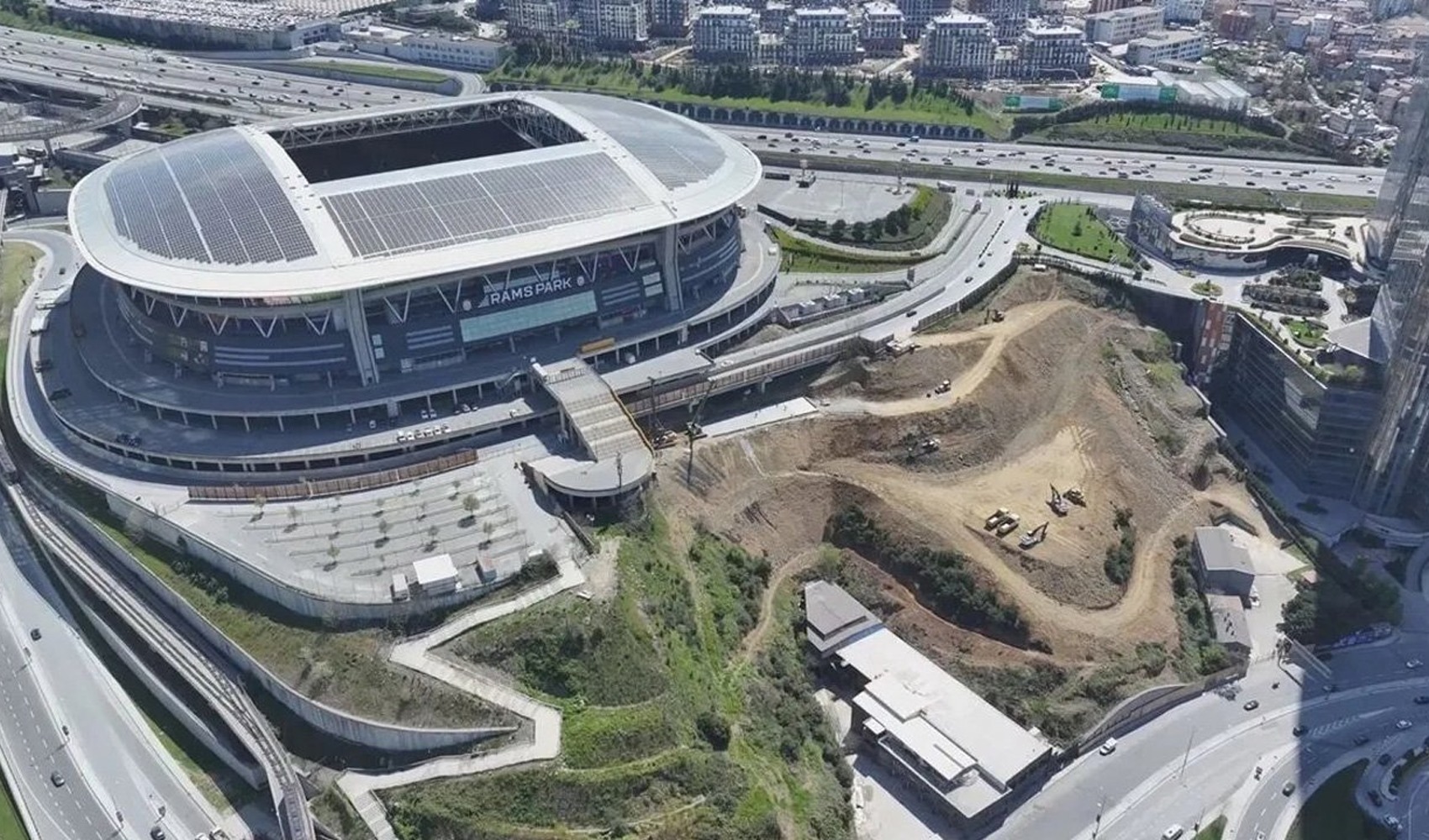RAMS Park House Maslak’ta sel sonrası inceleme: Şirkete göre yapısal hasar tespit edilmedi