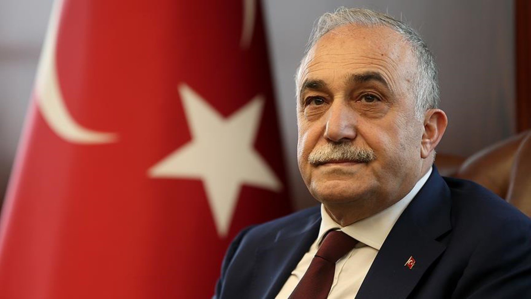 Transfer-Gerüchte in der Politik von İsmail Saymaz: Vier Namen stehen im Zentrum der Spekulationen