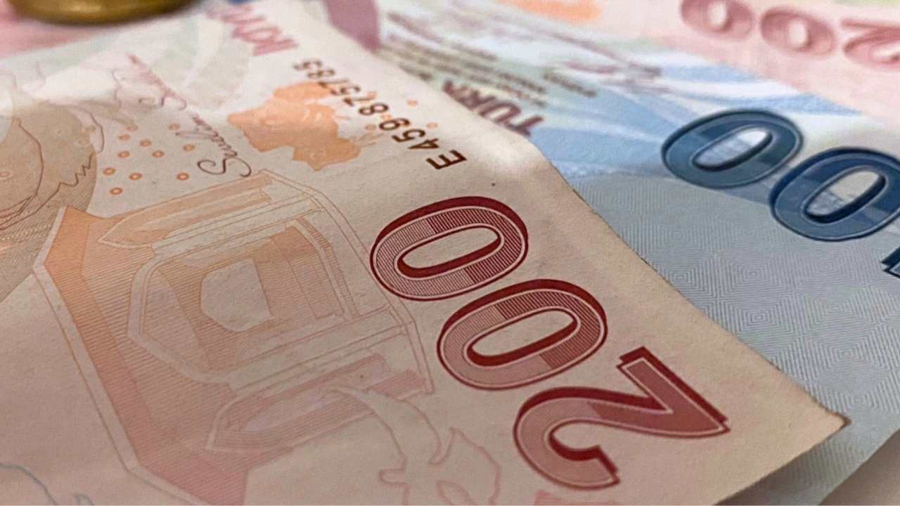 Close-up view of Turkish lira banknotes.