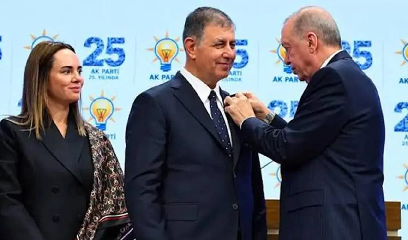 Cemil Tugay AKP’ye geçiş sürecini anlattı: Erdoğan için övgü dolu sözler