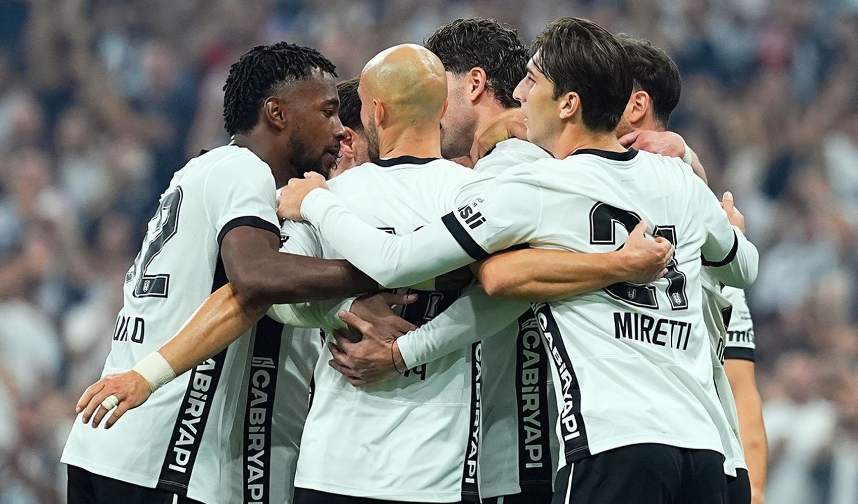 Beşiktaş’ta Crystal Palace maçı öncesi rotasyon: İlk 11’ler açıklandı