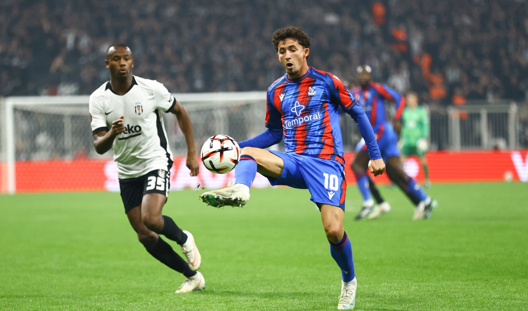 Beşiktaş, Crystal Palace maçında dört gol atıldı kazanan çıkmadı: Siyah-Beyazlılar maçı 10 kişi tamamladı