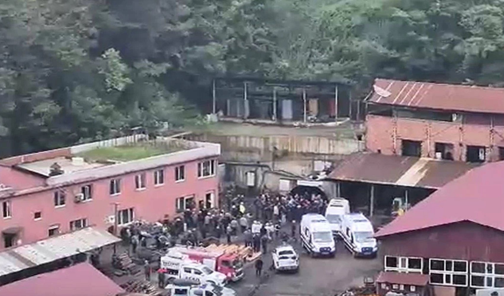 Son Dakika... Zonguldak’ta maden ocağında patlama: 3 işçi hayatını kaybetti