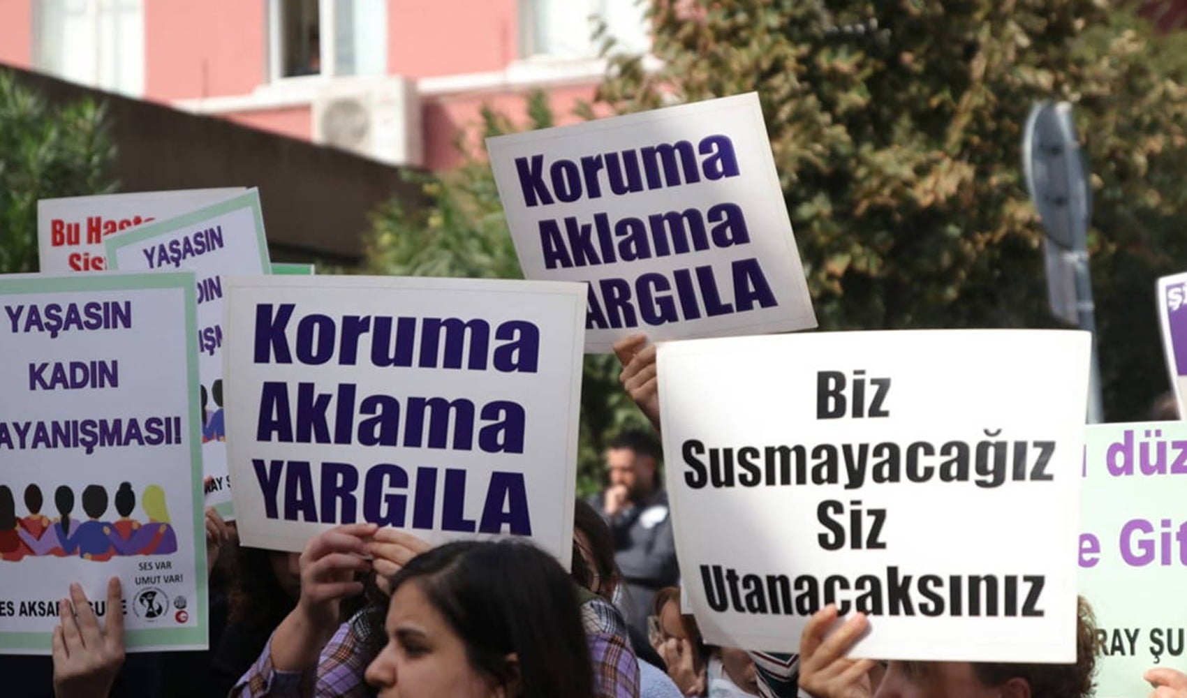 Çapa’da sağlık emekçilerinden güvenli çalışma çağrısı