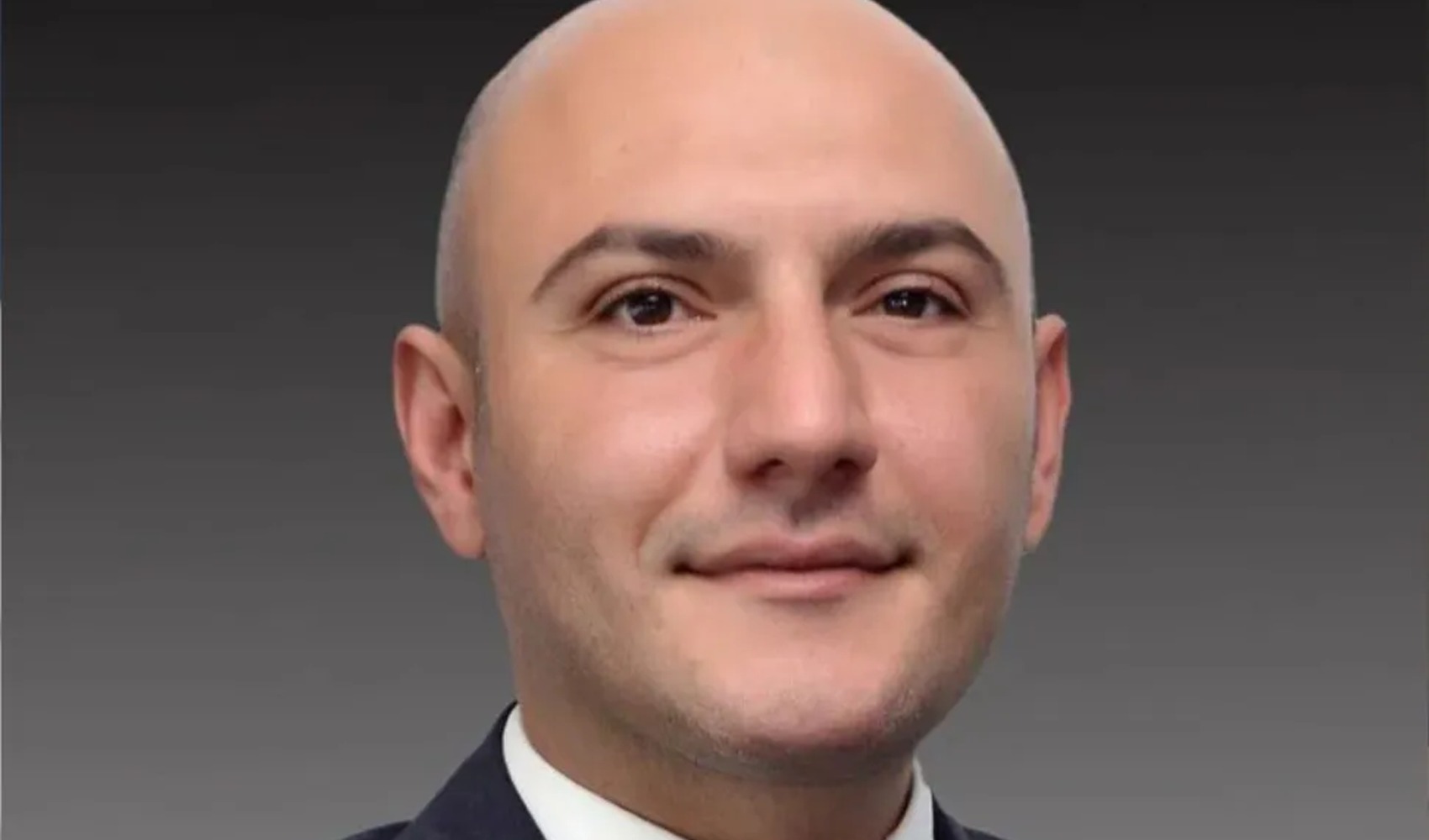 Ordine di custodia cautelare per l'ex capo dipartimento della SPK Erman Çete nell'ambito dell'inchiesta sui fondi
