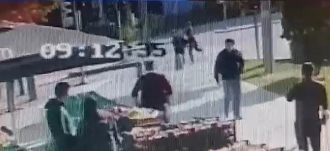 Eskişehir’deki saldırı anını gösteren güvenlik kamerası kaydı görüntüsü.