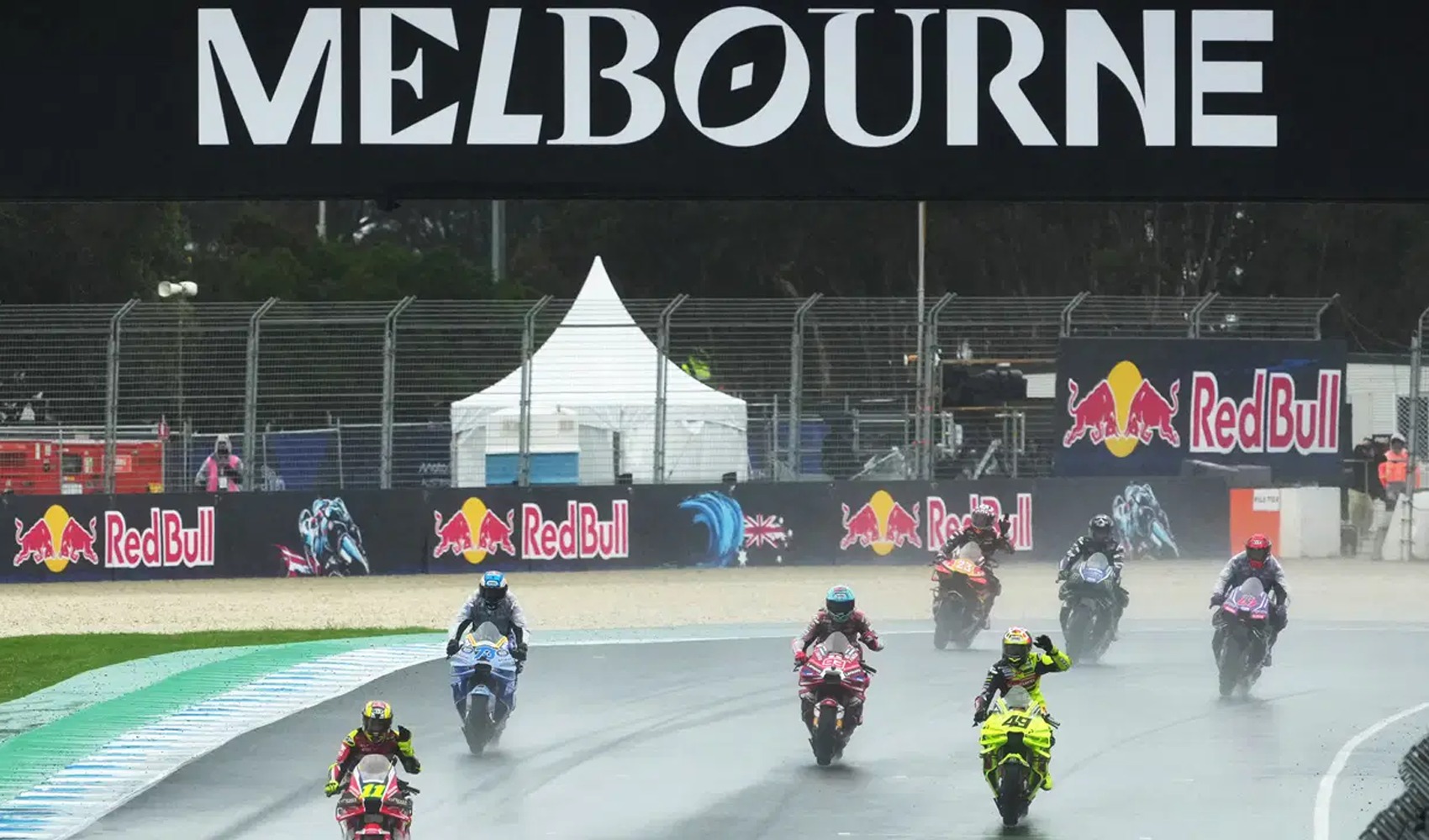 MotoGP’de Avustralya Grand Prix’si yağmura takıldı