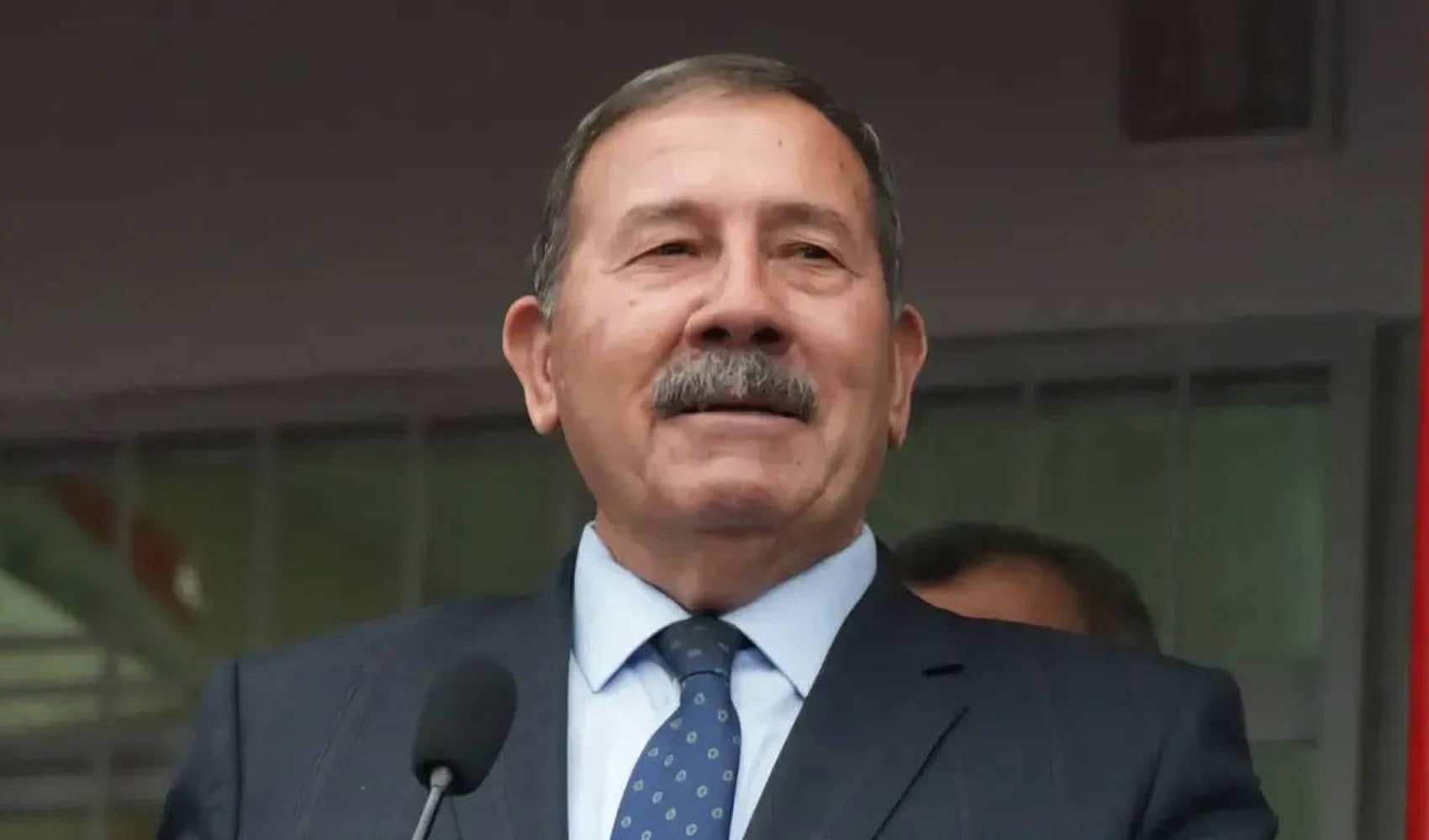 Milas Belediye Başkanı Topuz görevden uzaklaştırıldı