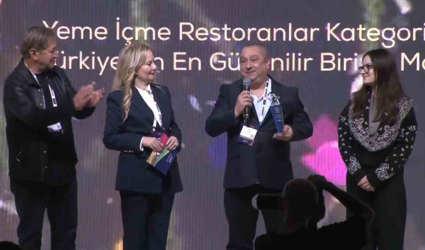 Adı domuz eti skandalıyla gündeme gelmişti. 2026'nın en güvenilir restoranı seçildi