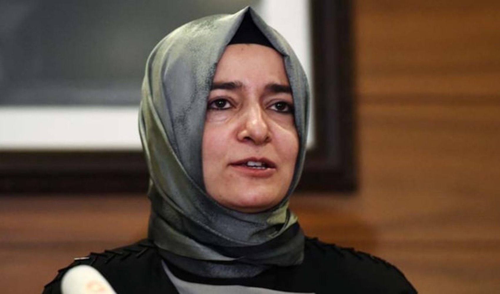 Fatma Betül Sayan Kaya ‘60 özel kalem değişti’
