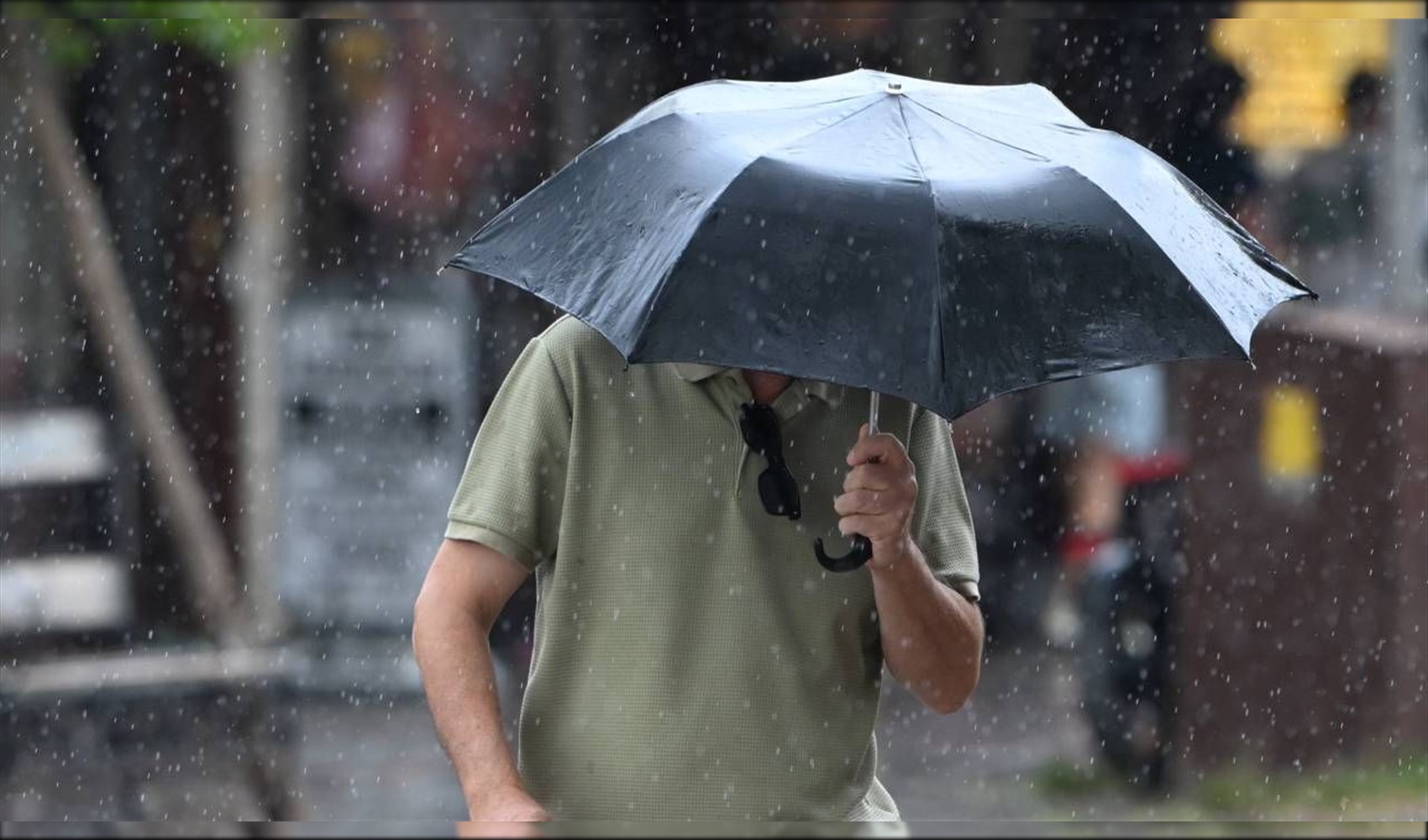 Meteoroloji uyardı: Sıcaklıklar düşüyor, sağanak ve kuvvetli rüzgar geliyor