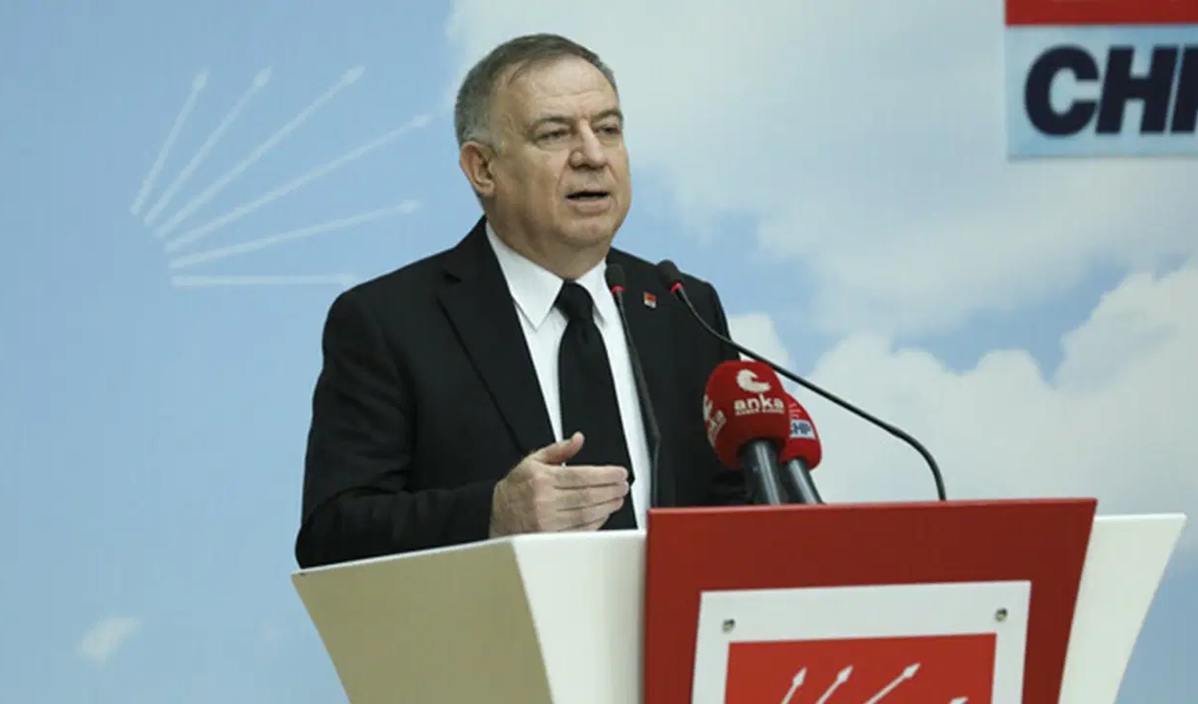 Gökan Zeybek’ten Tera–Adil Varlık çıkışı