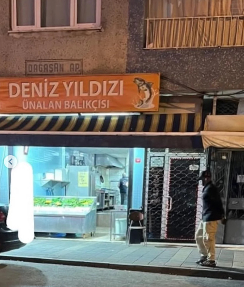 Üsküdar Ünalan’da bir balıkçı dükkanının önünde gece saatlerinde görüntülenen N’Golo Kante.