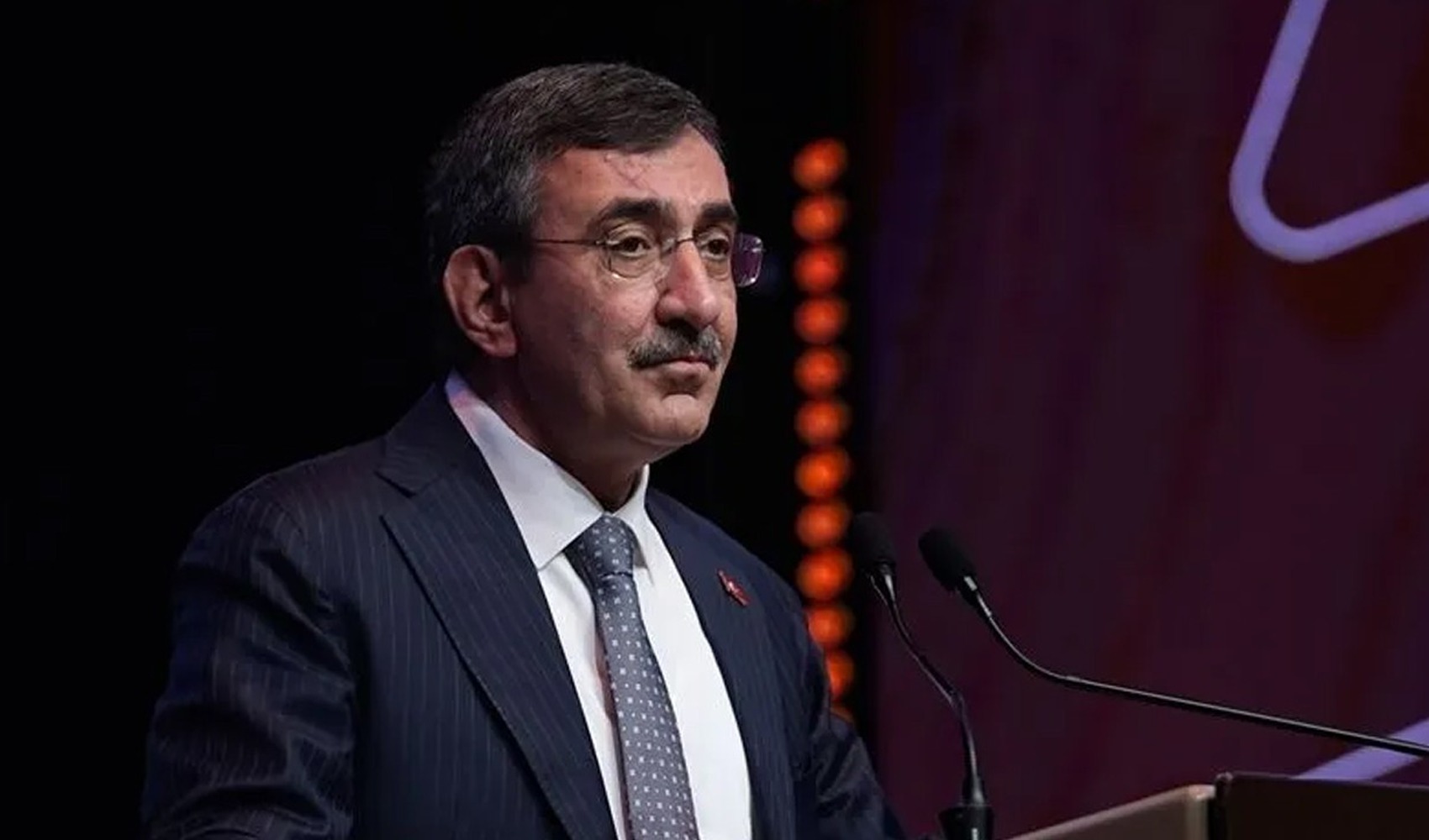 Cevdet Yılmaz informerà il Parlamento sull'indagine sui fondi