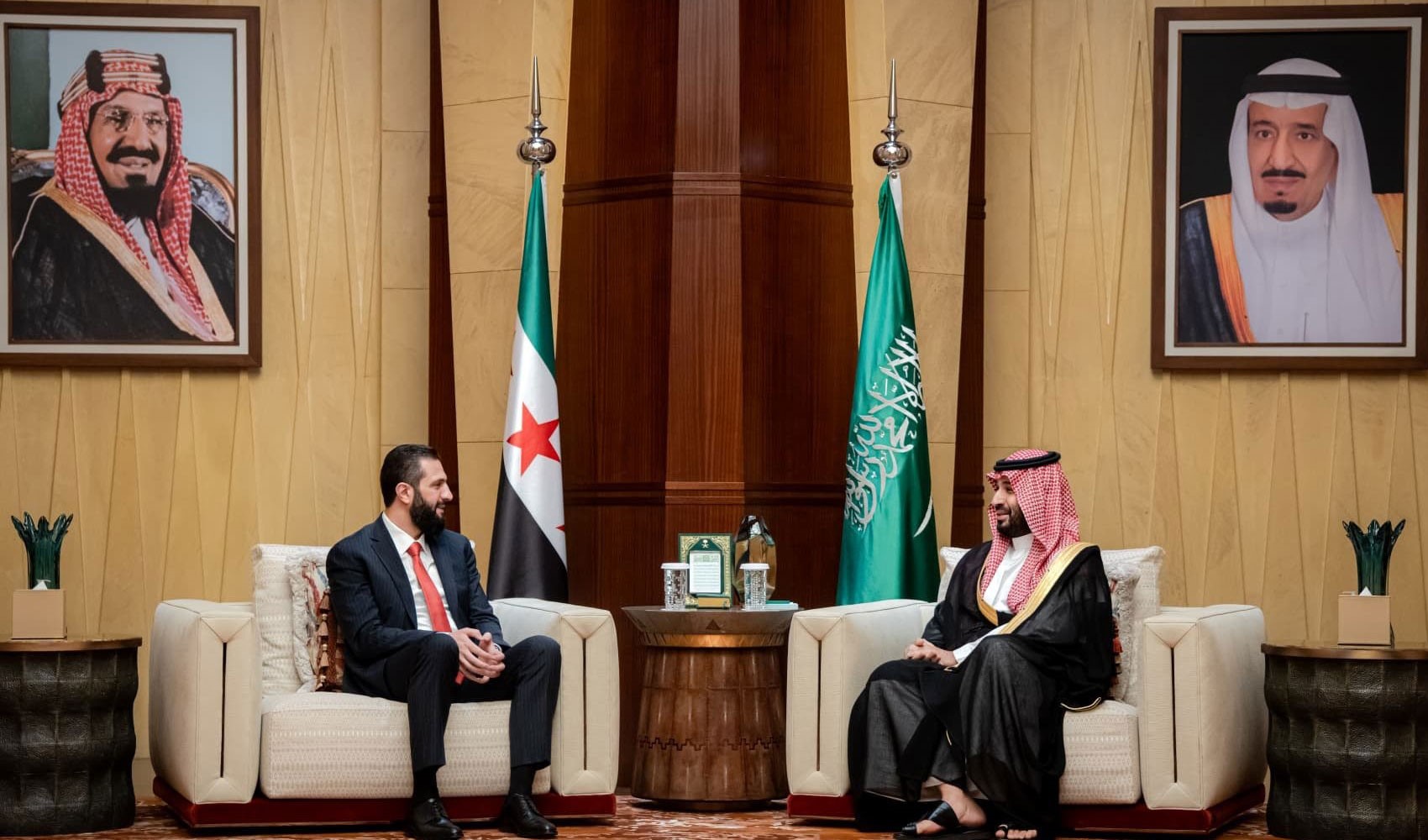 Syrian President al-Shara meets with Saudi Crown Prince Salman