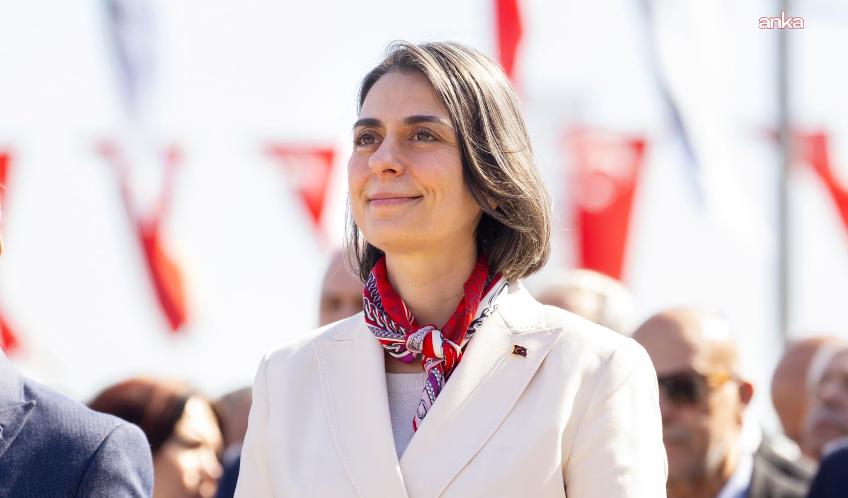 Üsküdar Belediye Başkanı Sinem Dedetaş'tan mektup var