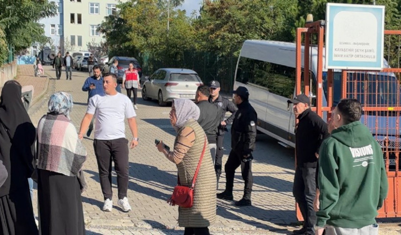 Başakşehir'deki okul saldırısında anneden tuhaf savunma: 'Çirkin olduğu için yaptı'