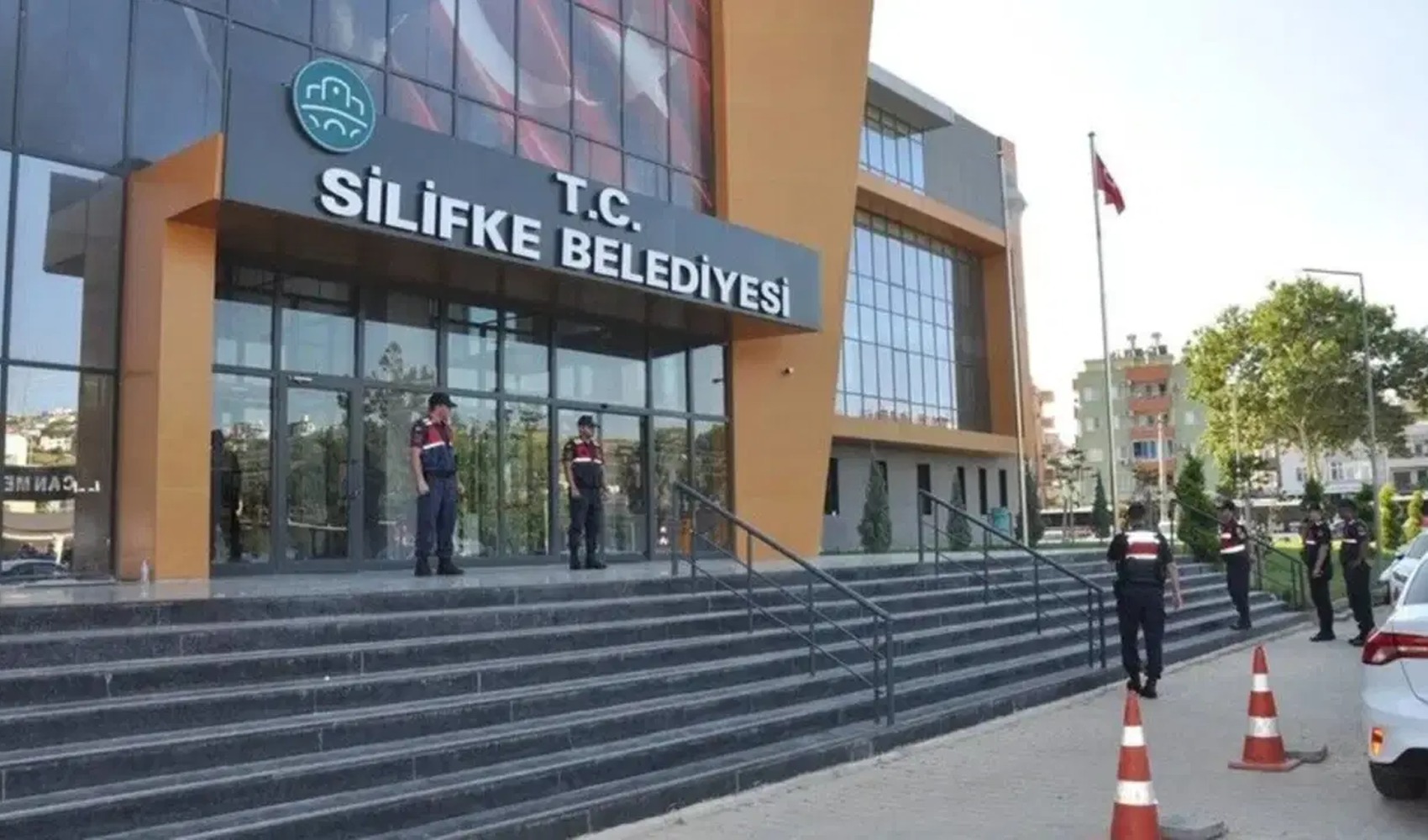 Silifke Belediyesi soruşturmasında ikinci dalga: Başkan yardımcılarının da aralarında olduğu 7 kişi gözaltında