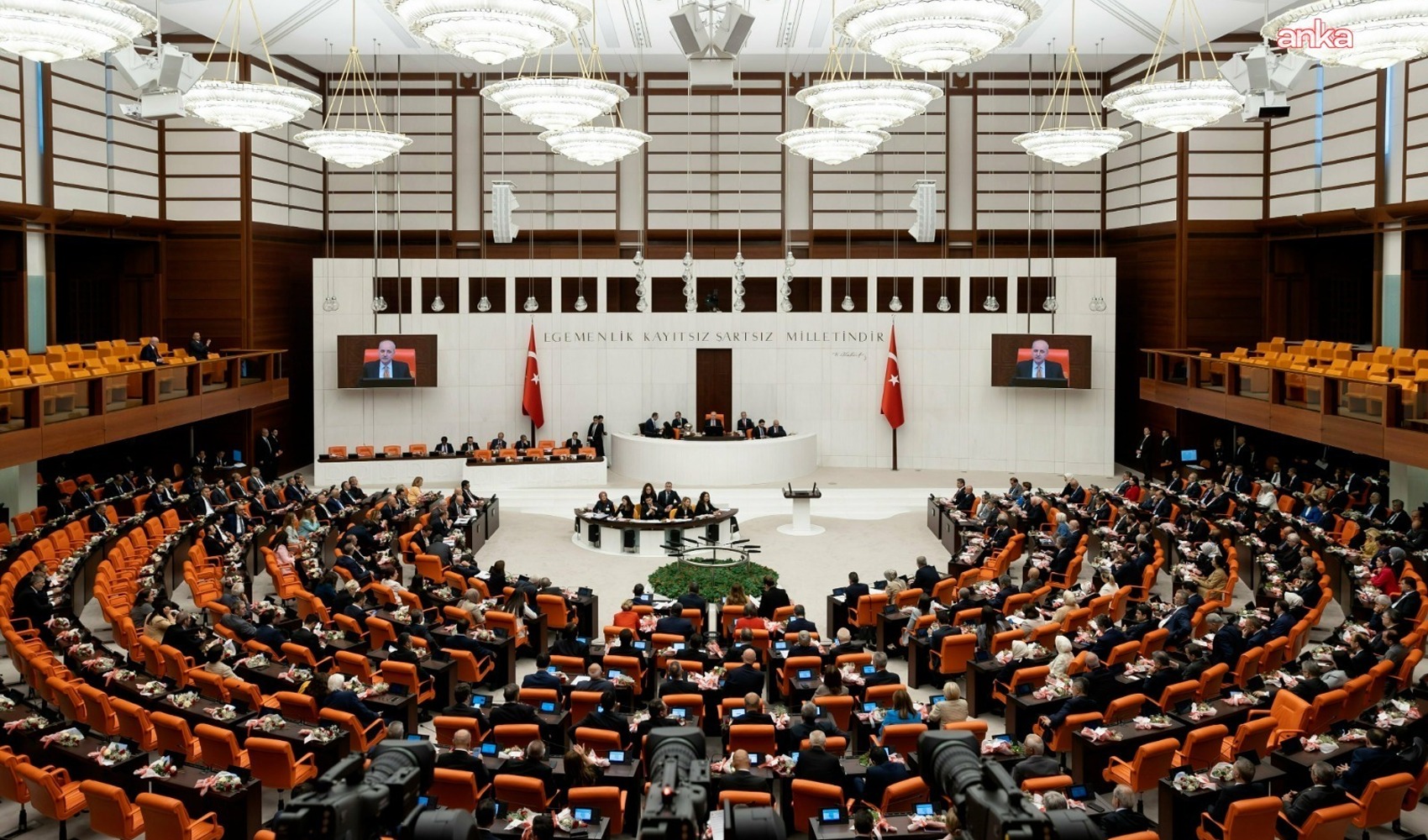 AKP'den sigara ve gıda takviyeleri için yeni düzenleme hazırlığı