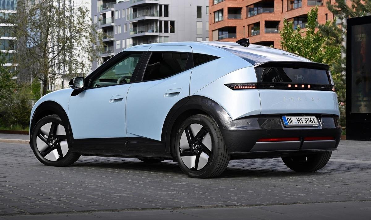 Annunciato il prezzo della Hyundai IONIQ 3 in Turchia: design, autonomia, dotazioni e prezzi in foto
