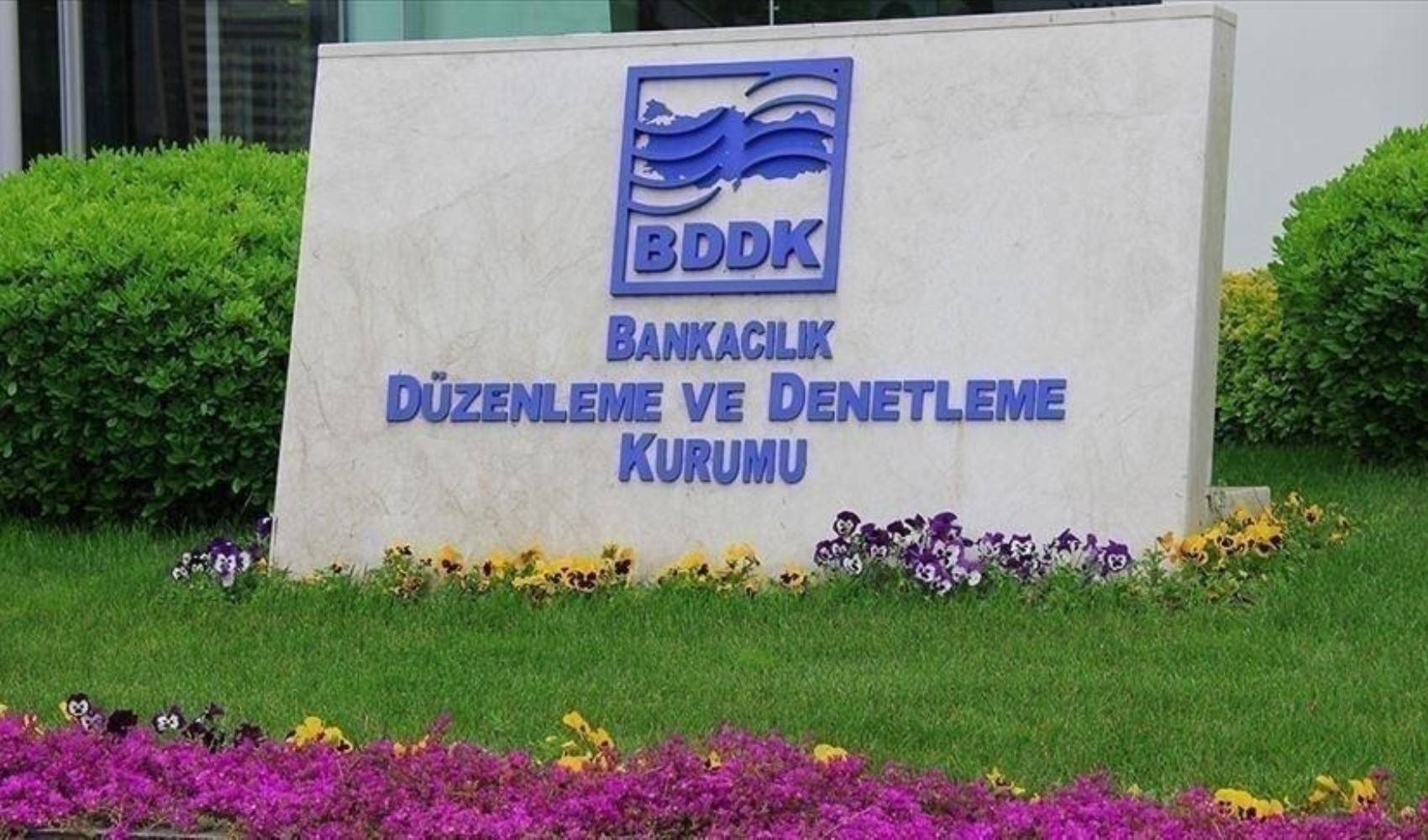 BDDK, kart limitleri ve konut kredisindeki kuralları açıkladı