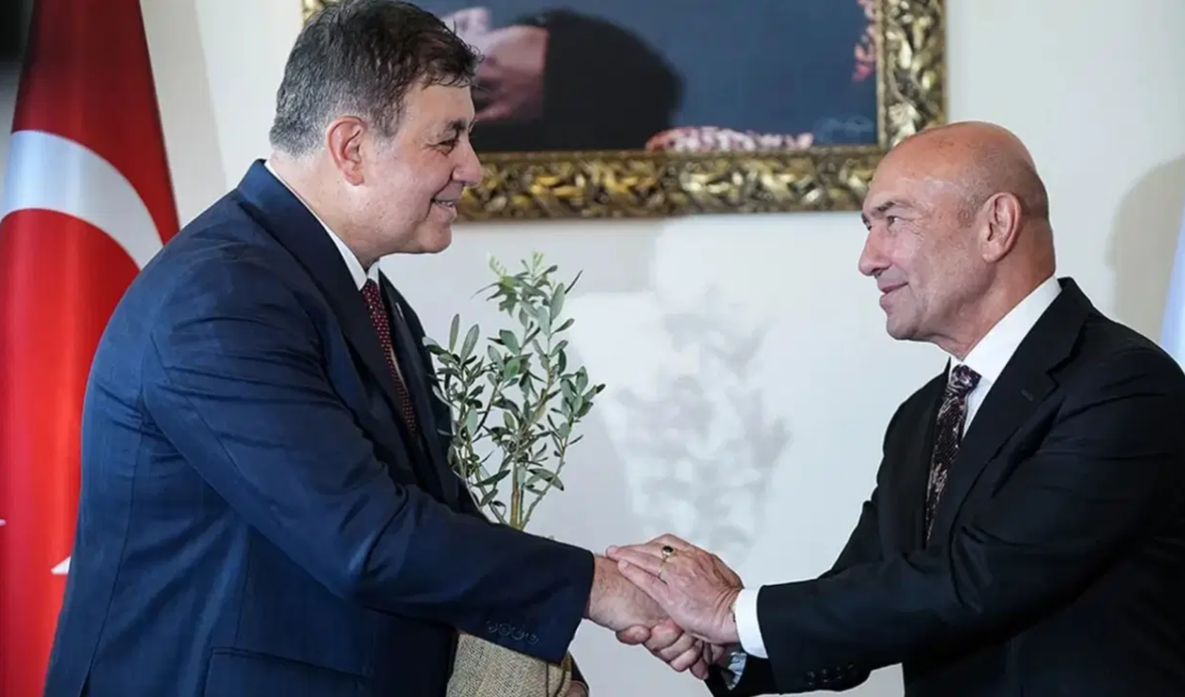 Cemil Tugay'dan Tunç Soyer'e yanıt