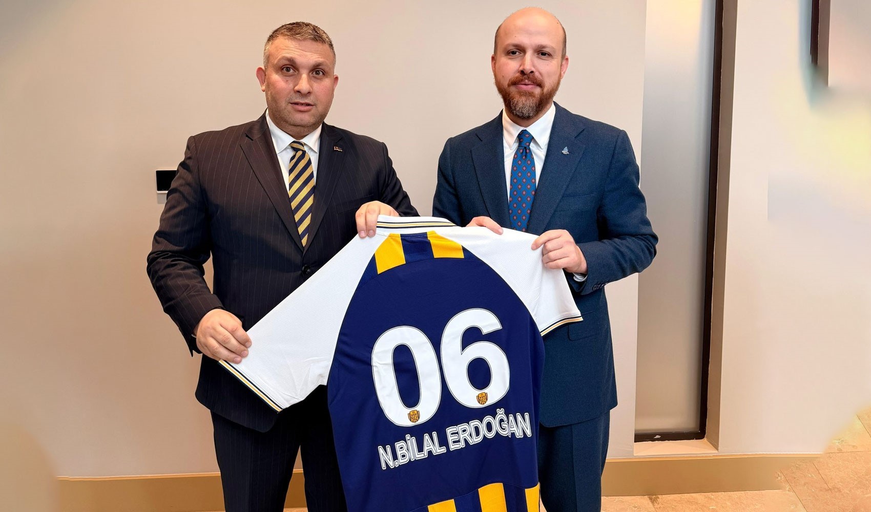 Ankaragücü Başkanı'ndan Özgür Özel'in Mesut Özarslan iddiasına yanıt! 'Kulübümüz siyaset üstüdür'