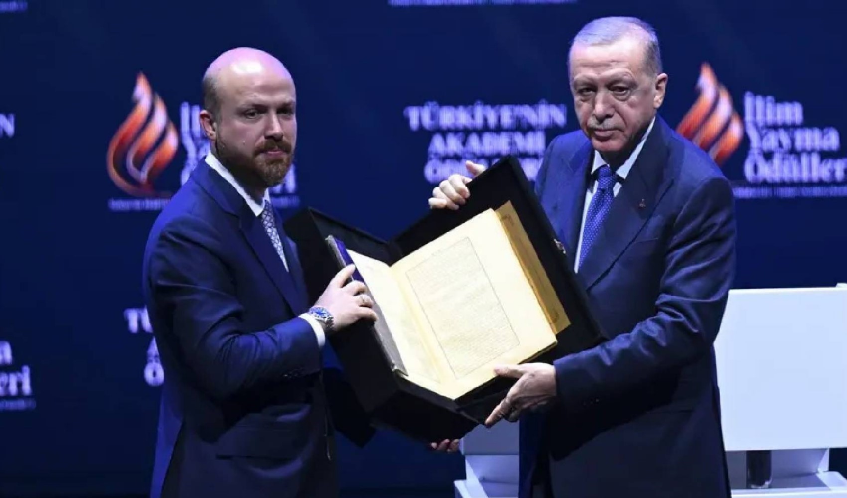 Koltuğun Bilal Erdoğan'a devredileceği tarihi açıkladı