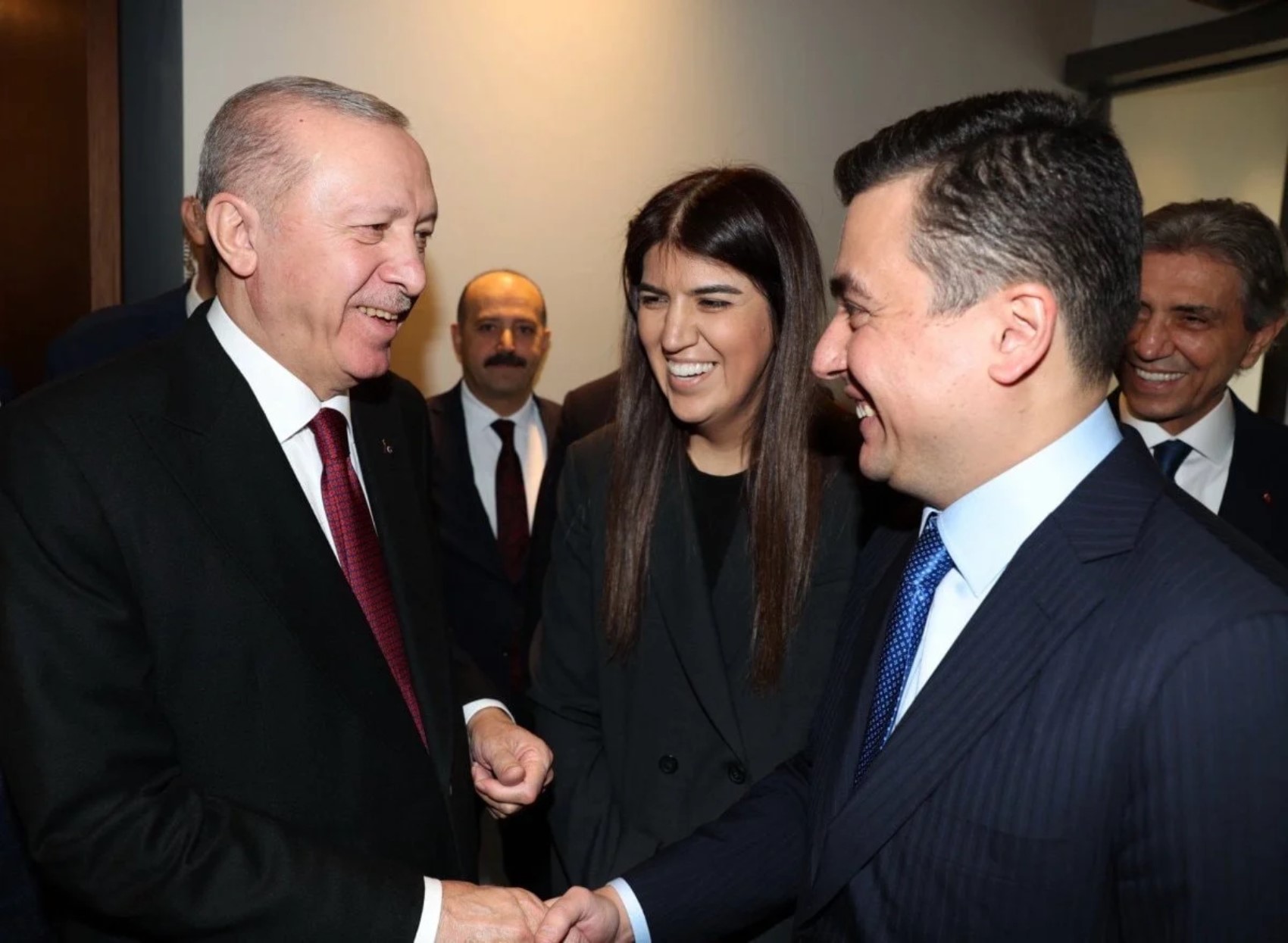 Yumruklu saldırı ile gündeme oturmuştu: Osman Gökçek'e destek mi verildi?