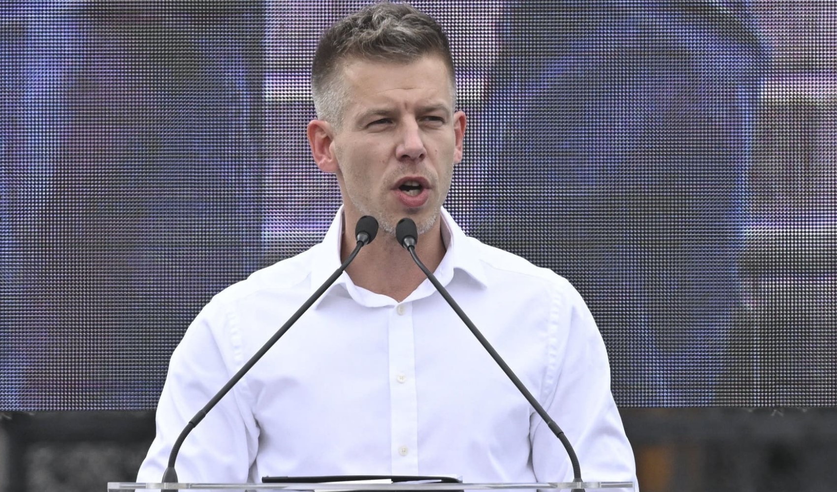 Seçimi önde götüren parti liderinin kasedi çıktı