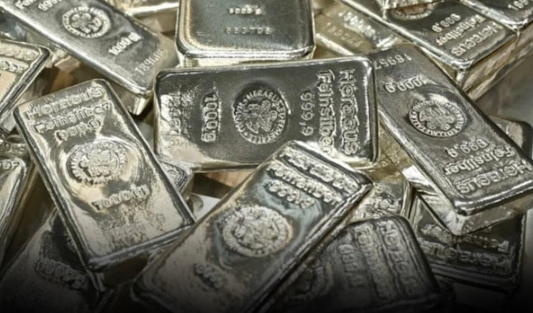 Gümüş piyasasında sert fırtına