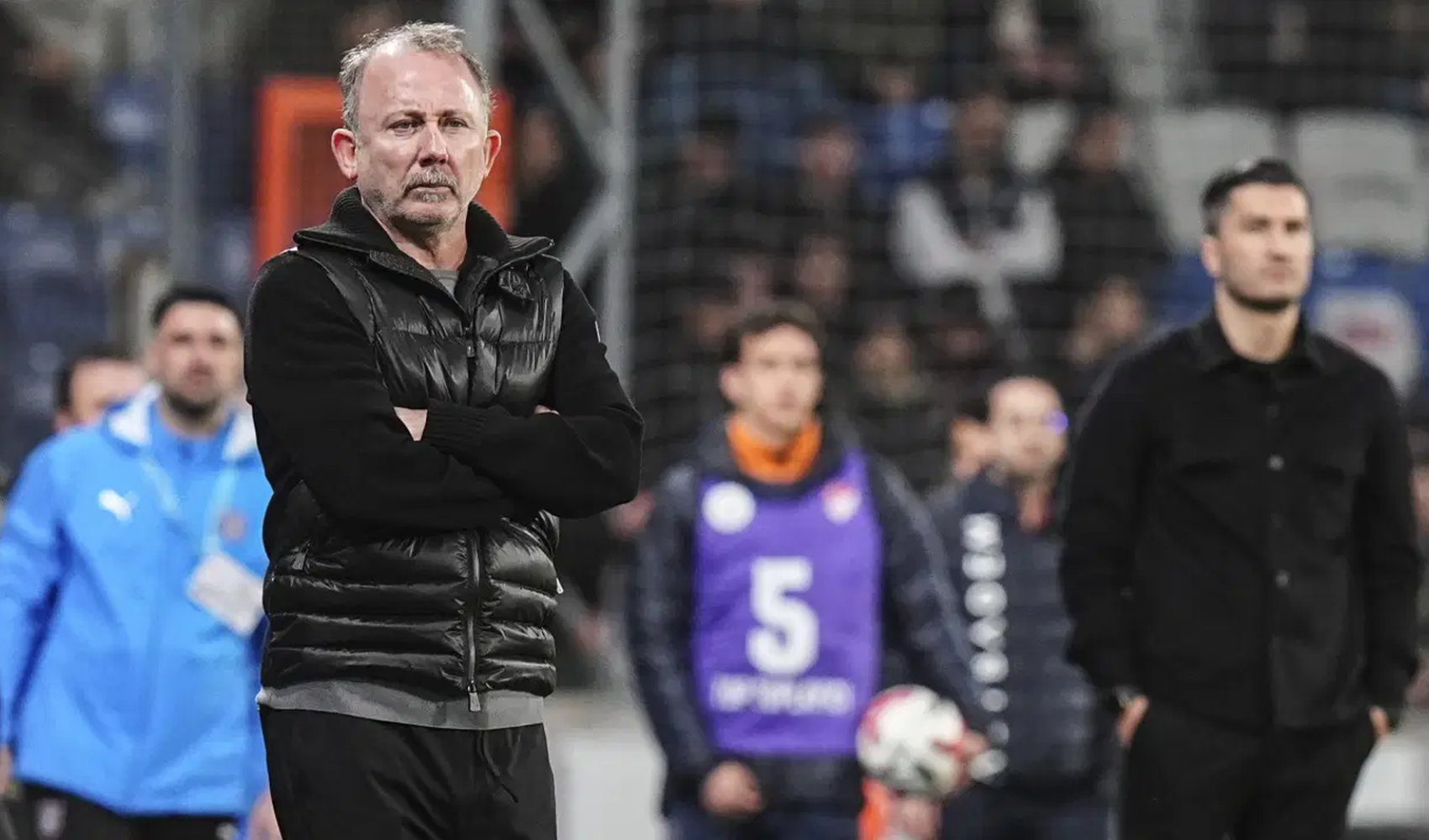 Sergen Yalçın, Başakşehir galibiyeti sonrası yeni transferleri kutladı