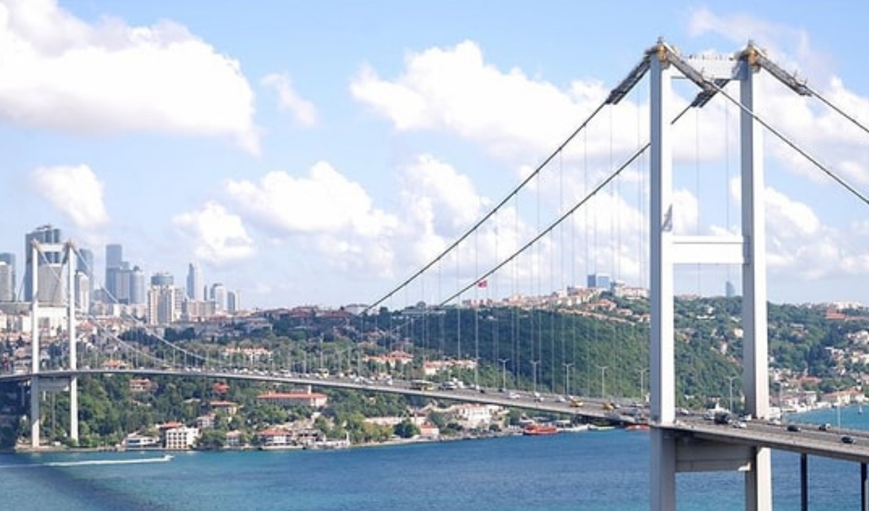 Valilik CHP'nin köprü yürüyüşüne izin vermedi