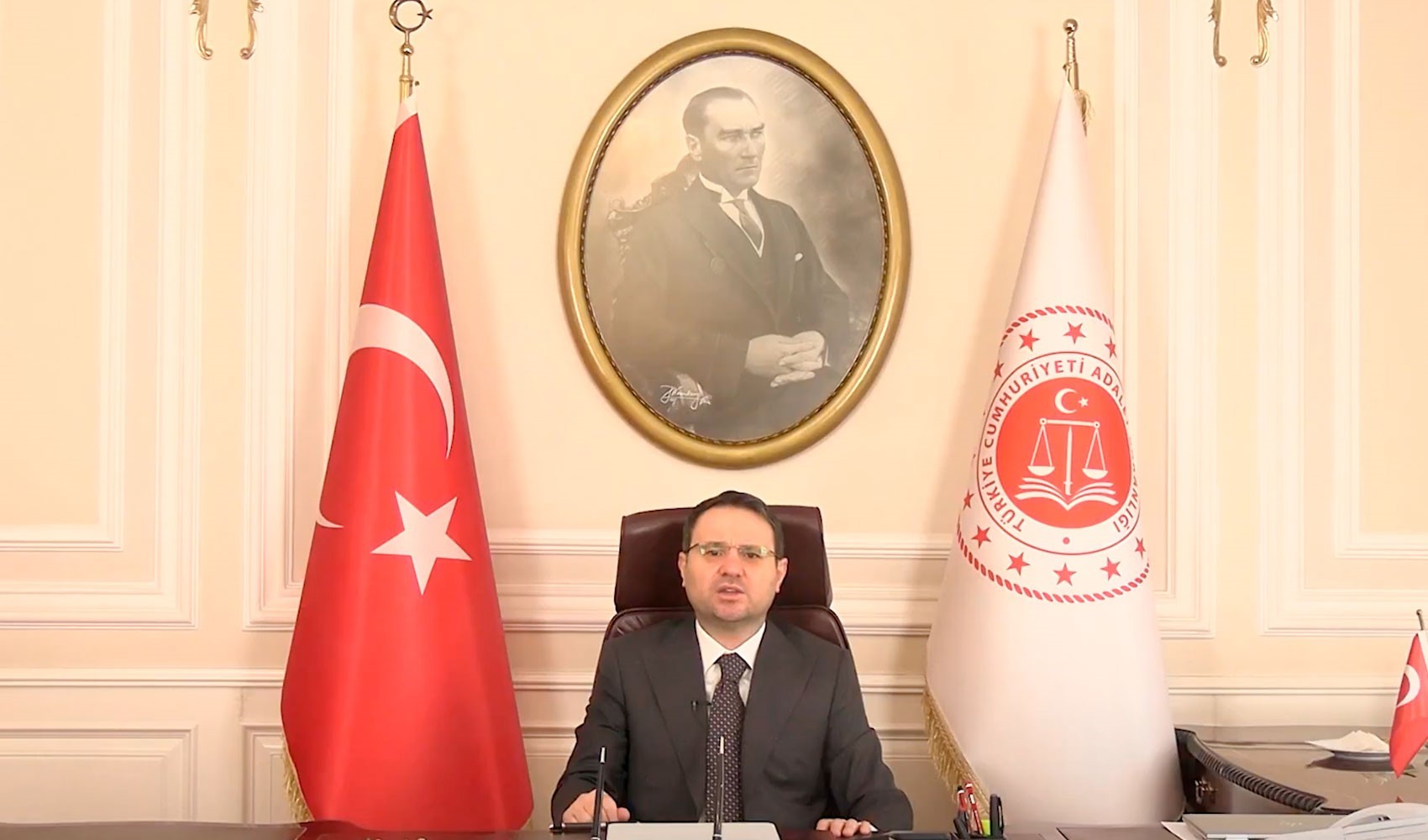 Son Dakika: Adalet Bakanı Akın Gürlek'ten yargı camiasına videolu mesaj