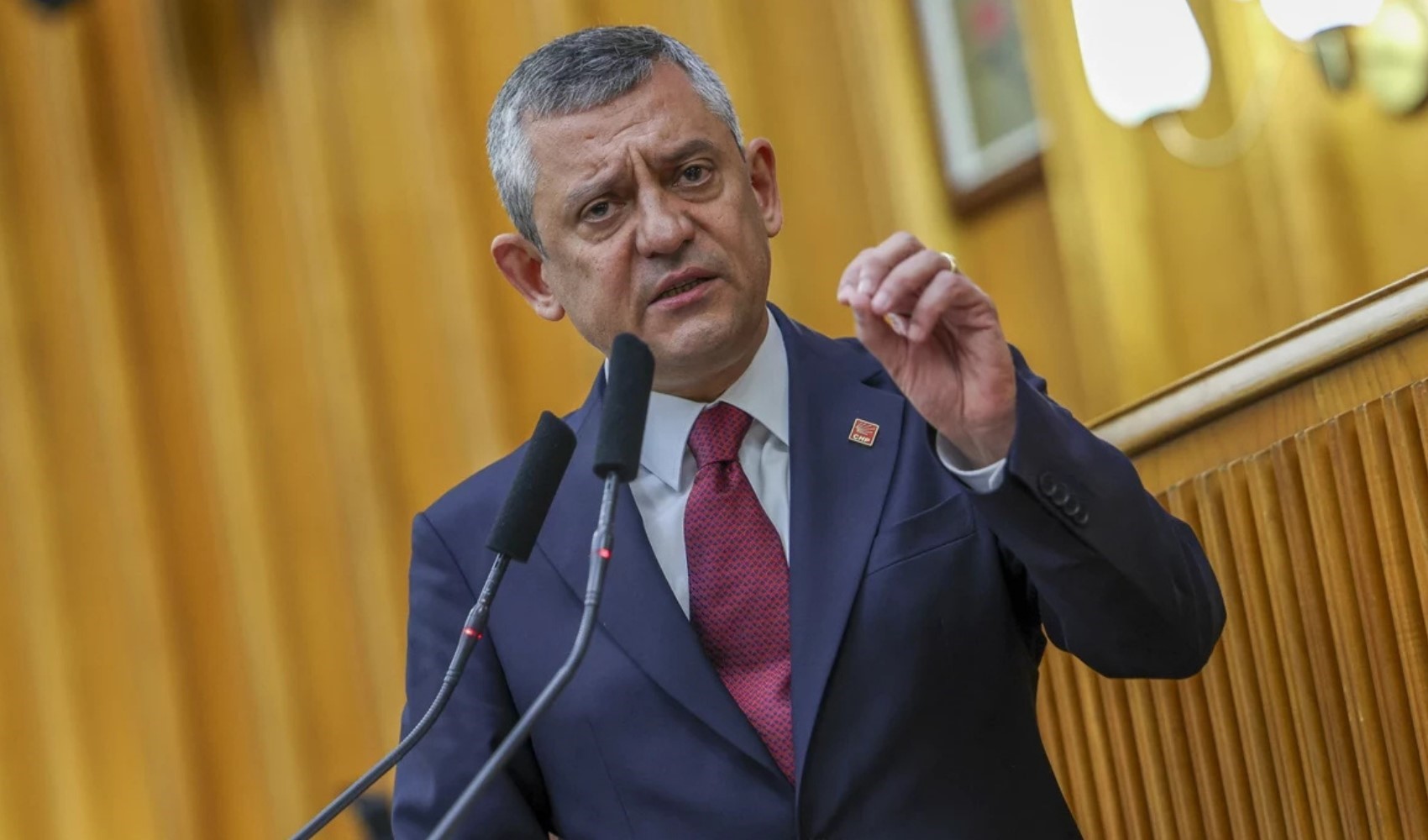 Son Dakika... Özgür Özel, CHP Grup Toplantısında konuşuyor: 'Erdoğan'ı şikayet ediyorum'