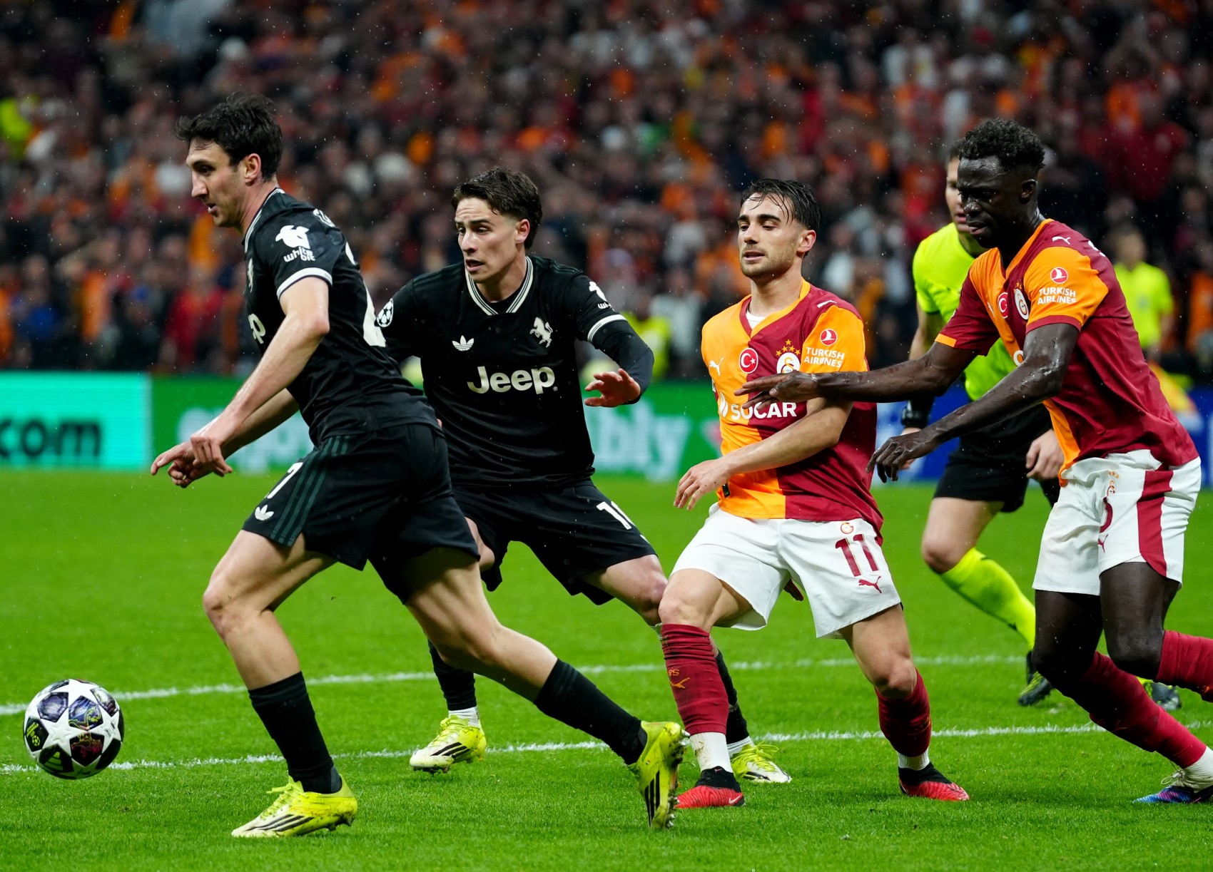 Galatasaray'dan Juventus'a 5 gollük tarife: Tarihi galibiyet geldi