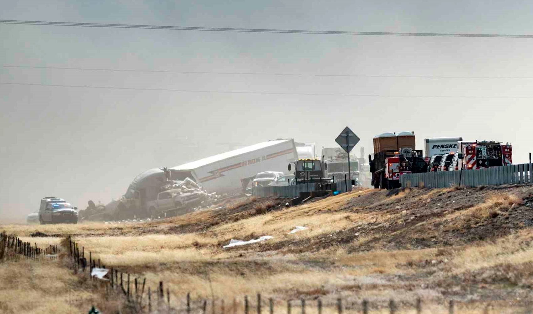 30 araç birbirine girdi, ölü ve yaralılar var