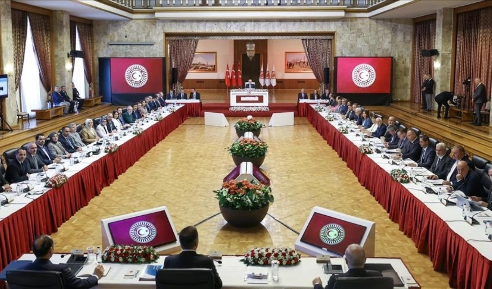 Son Dakika: Ortak rapor açılım komisyonunda kabul edildi! 47 kabul, 2 ret, 1 çekimser