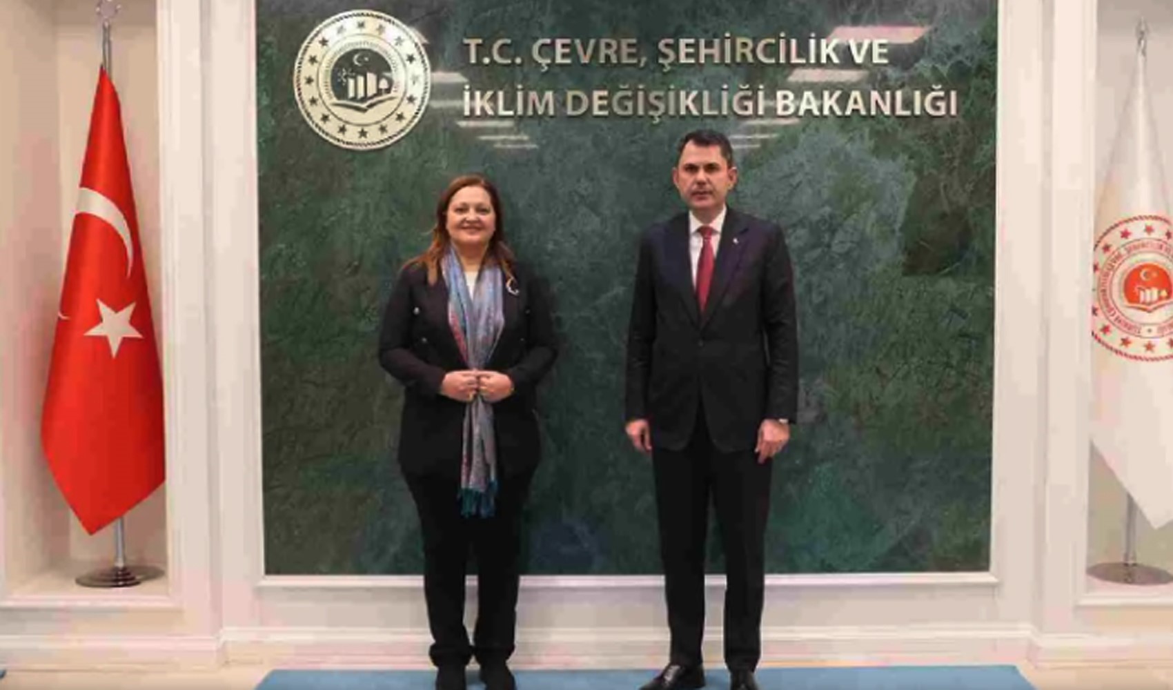 CHP'li Afyon Belediye Başkanı Burcu Köksal, Murat Kurum'u ziyaret etti