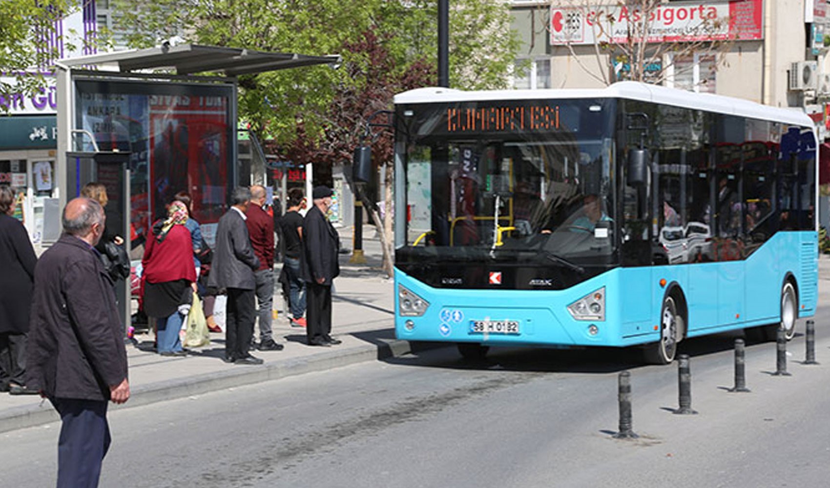 65 yaş üstü yurttaş 1 yılda 3 bin 365 kez otobüse bindi