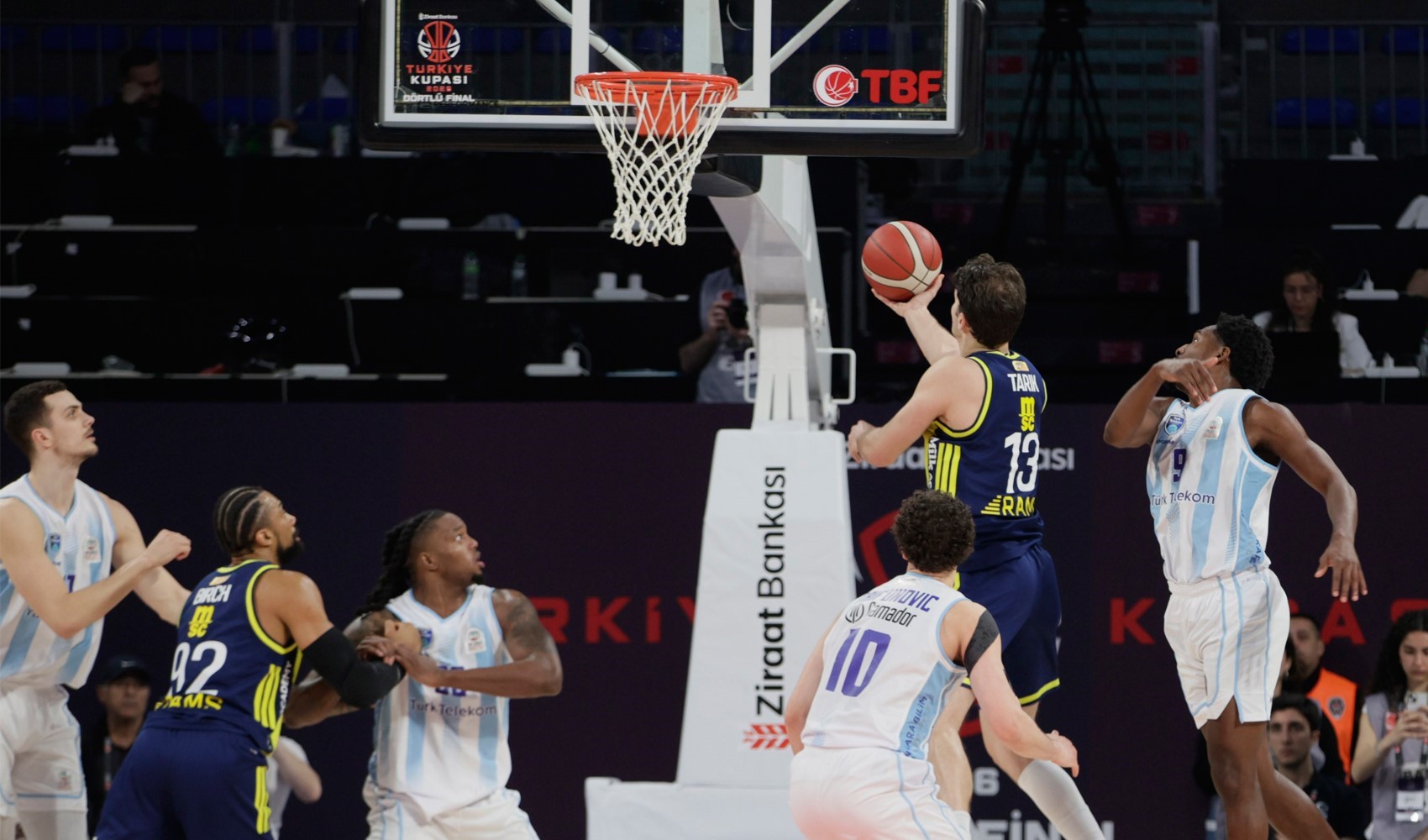 Basketbol Erkekler Ziraat Bankası Türkiye Kupası'nda finalistler belli oldu