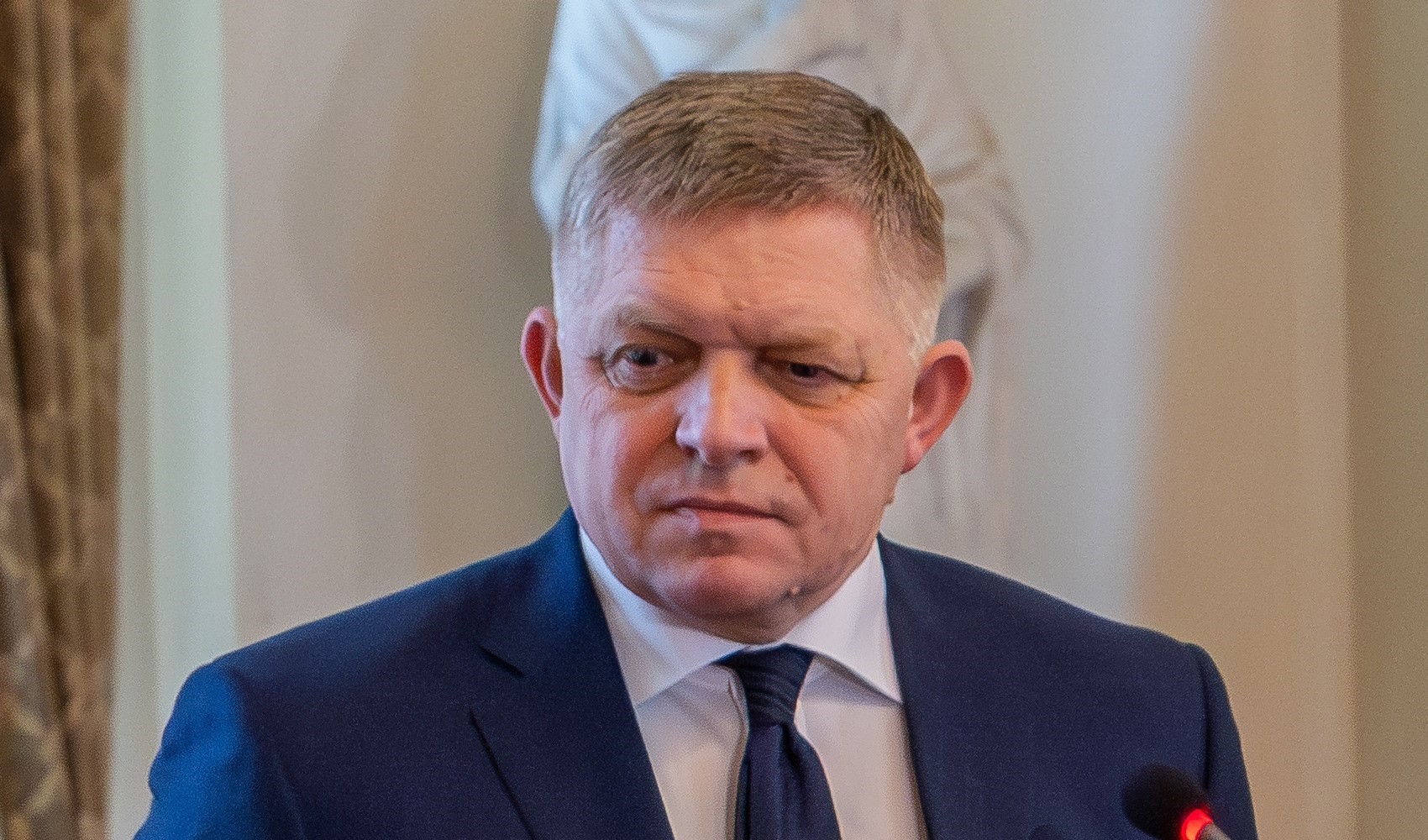 Slovakya Başbakanı Fico’dan Ukrayna’ya tehdit