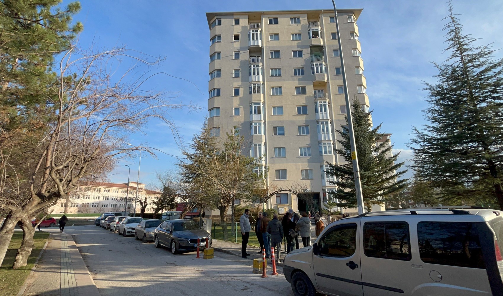 Komşular arasındaki bıçaklı kavga kanlı bitti